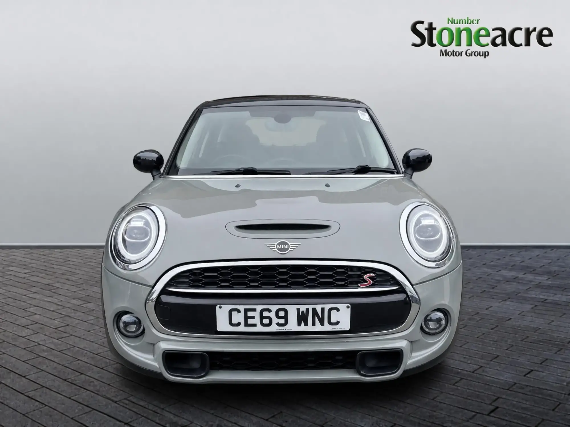 MINI Hatch 2.0 Cooper S Classic Steptronic Euro 6 (s/s) 5dr CE69WNC Image 2