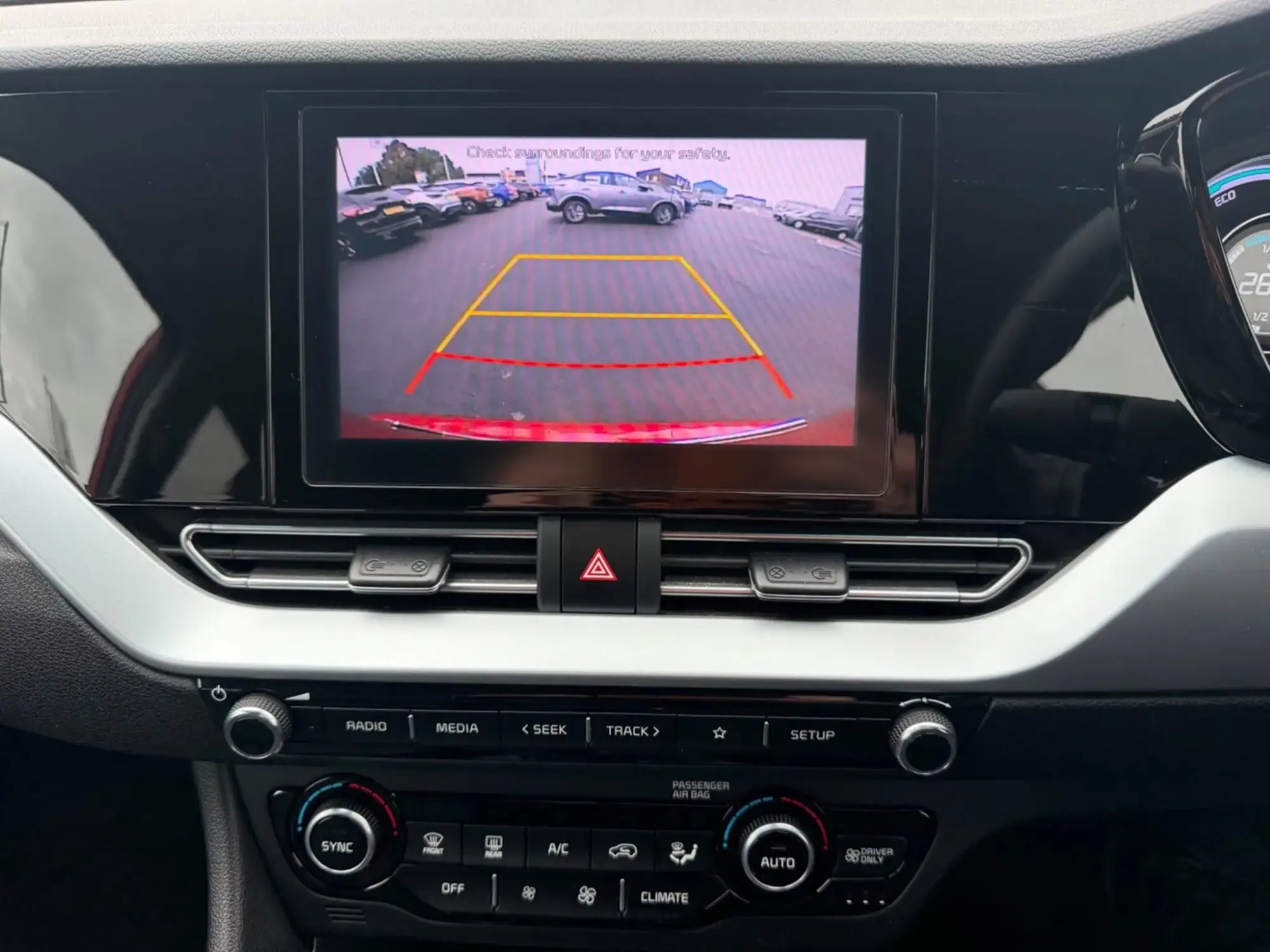 Kia Niro Image 13 Kia Niro Image 13
