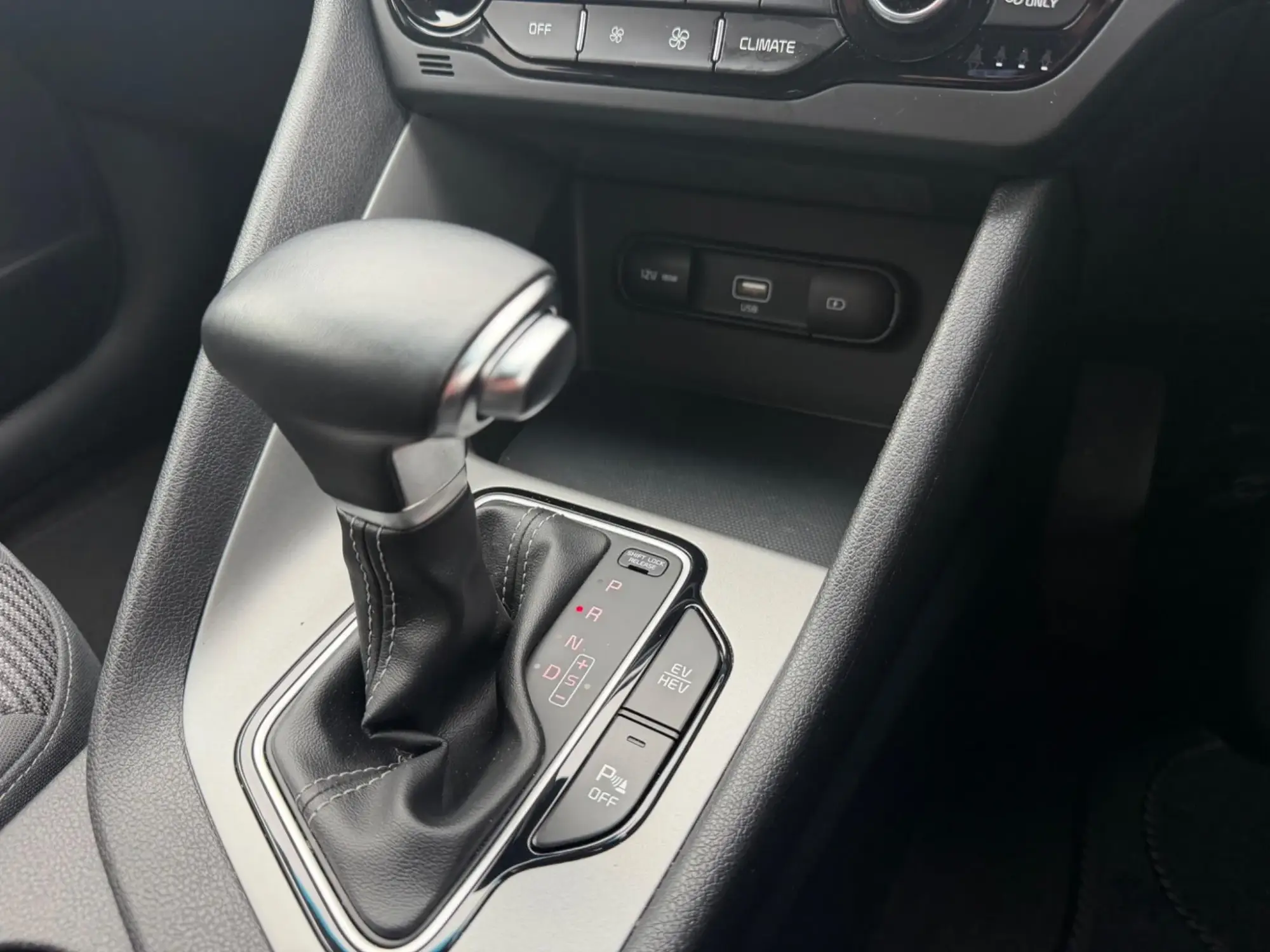 Kia Niro Image 14 Kia Niro Image 14
