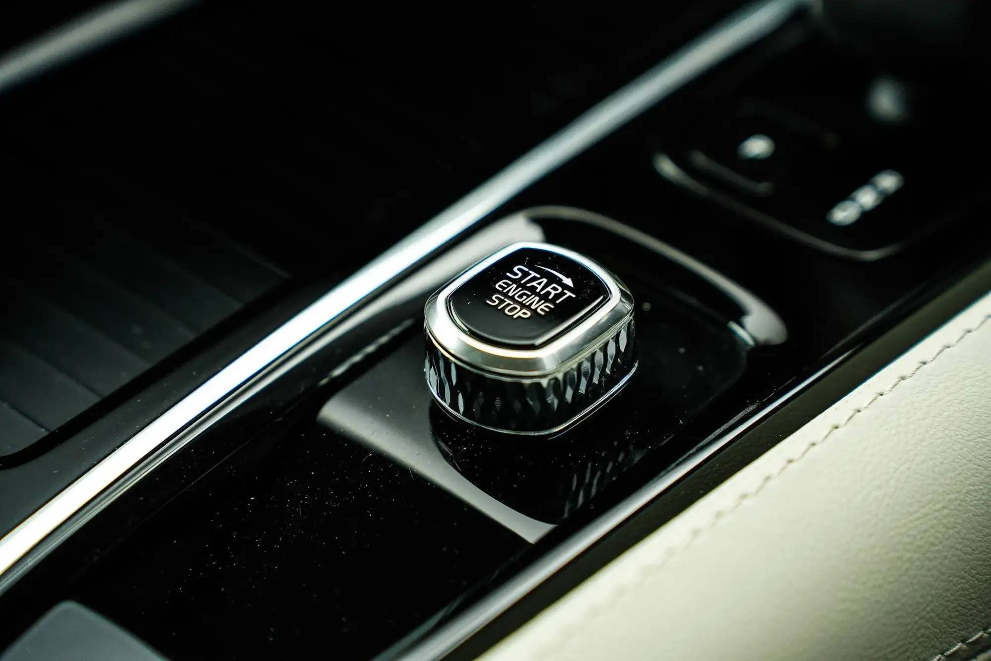 Volvo V90 Plug-In Hybrid Image 20