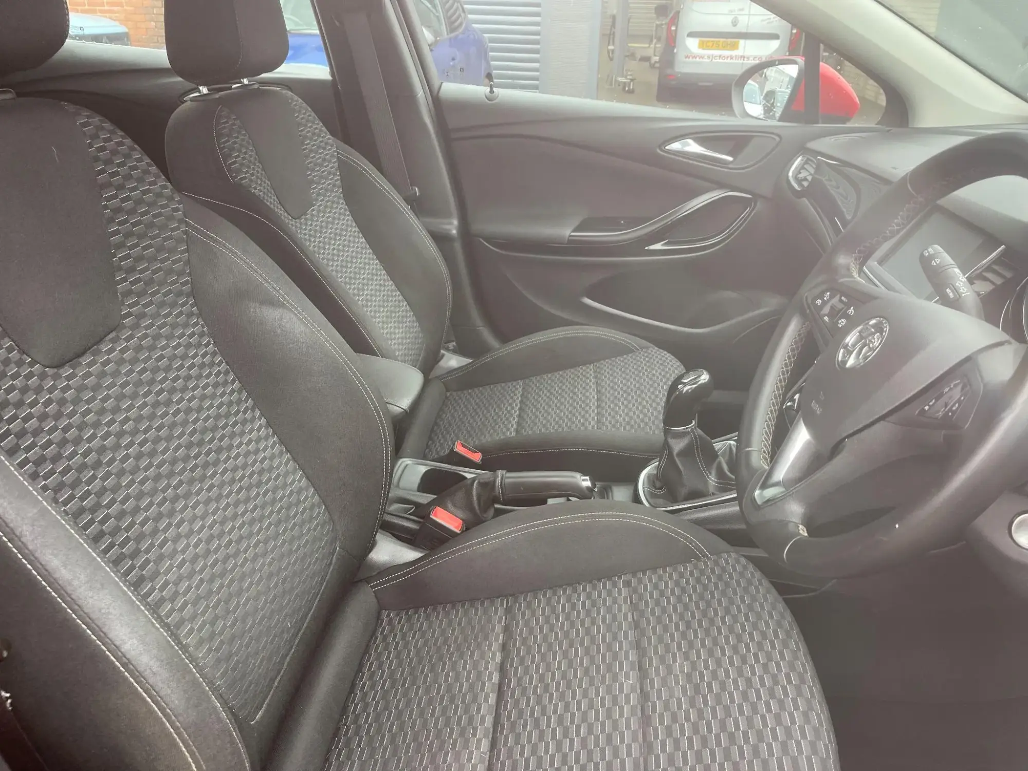 Vauxhall Astra Image 9