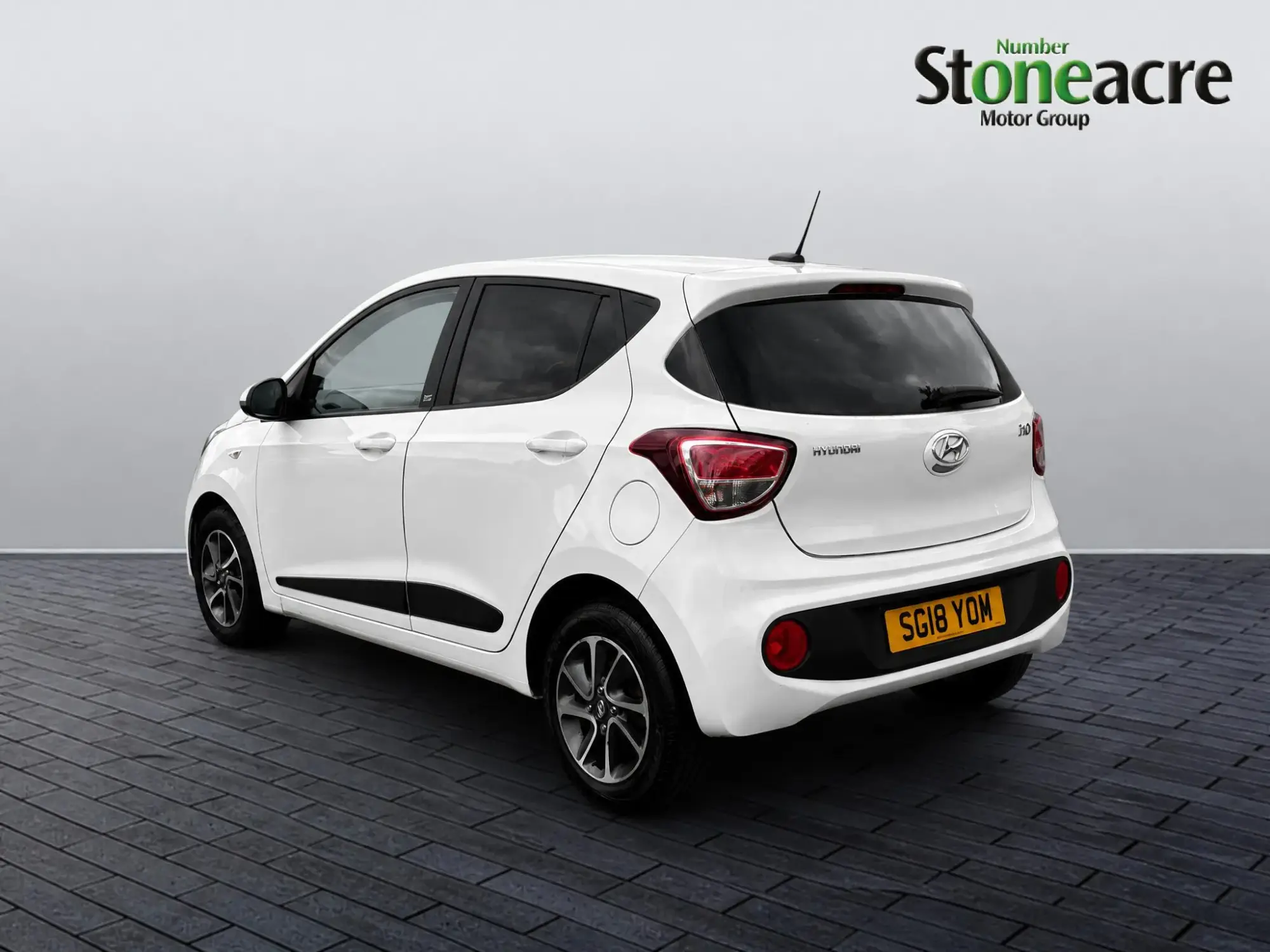 Hyundai i10 Image 4 Hyundai i10 Image 4