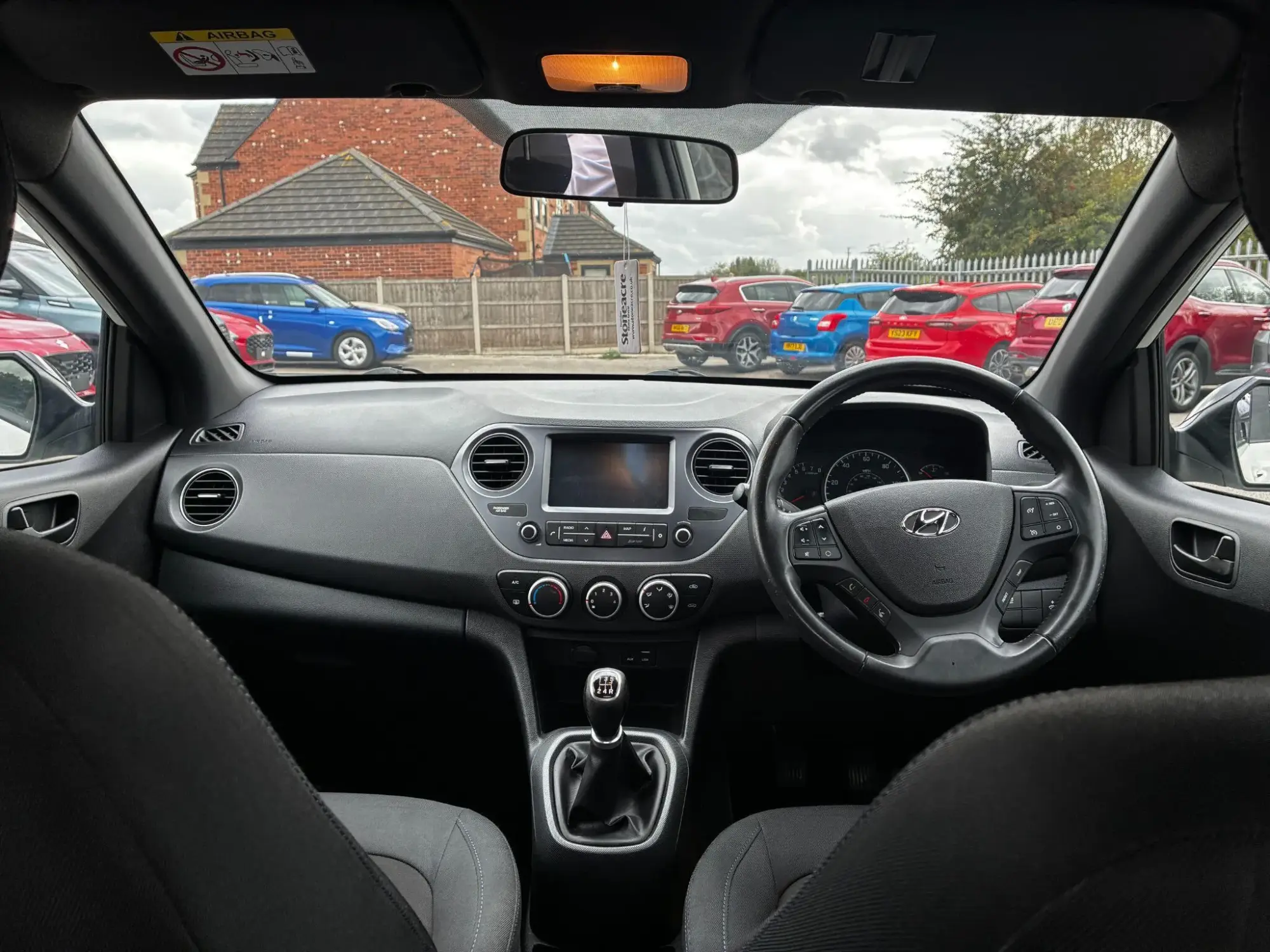 Hyundai i10 Image 24 Hyundai i10 Image 24