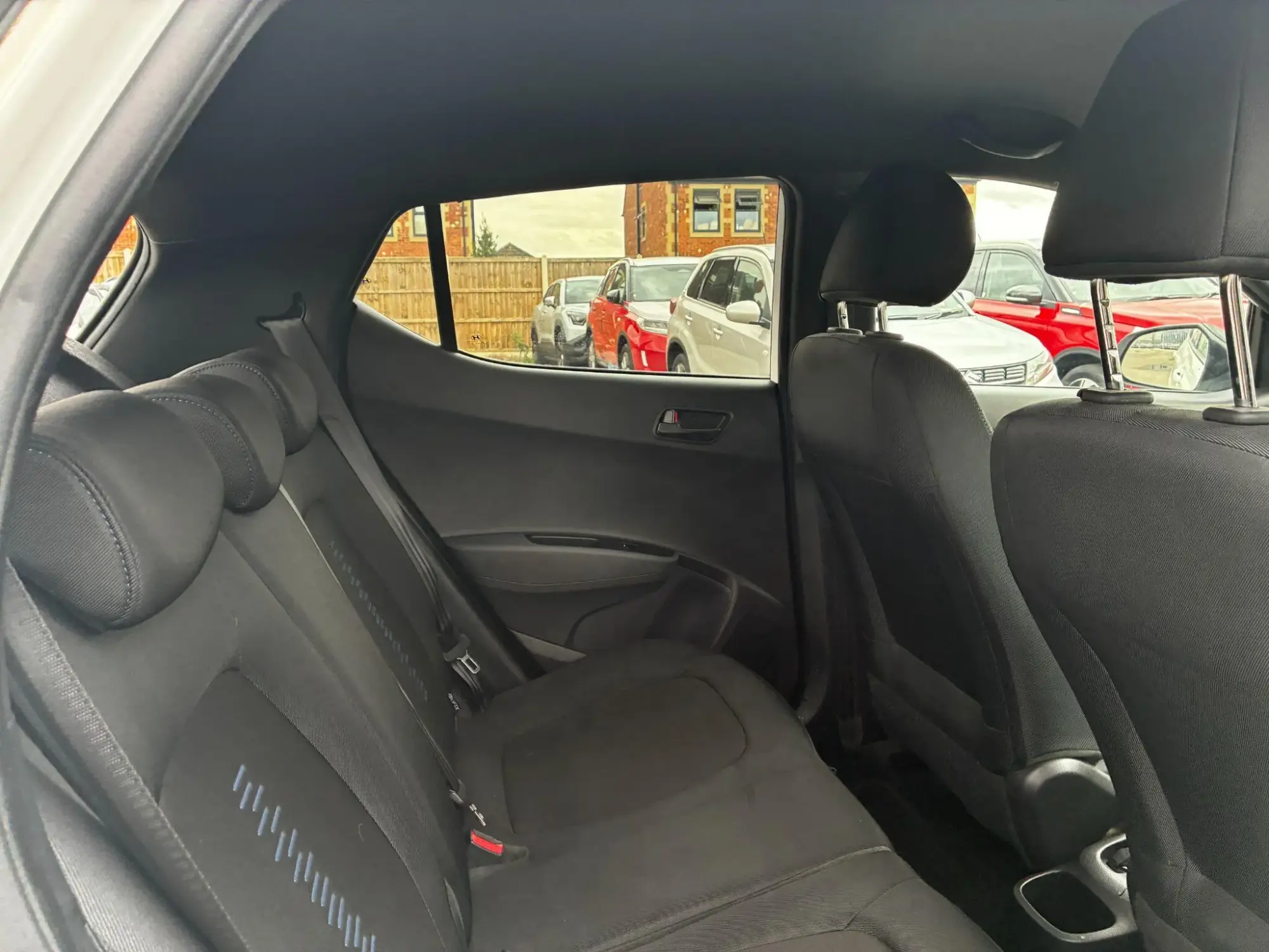 Hyundai i10 Image 25 Hyundai i10 Image 25