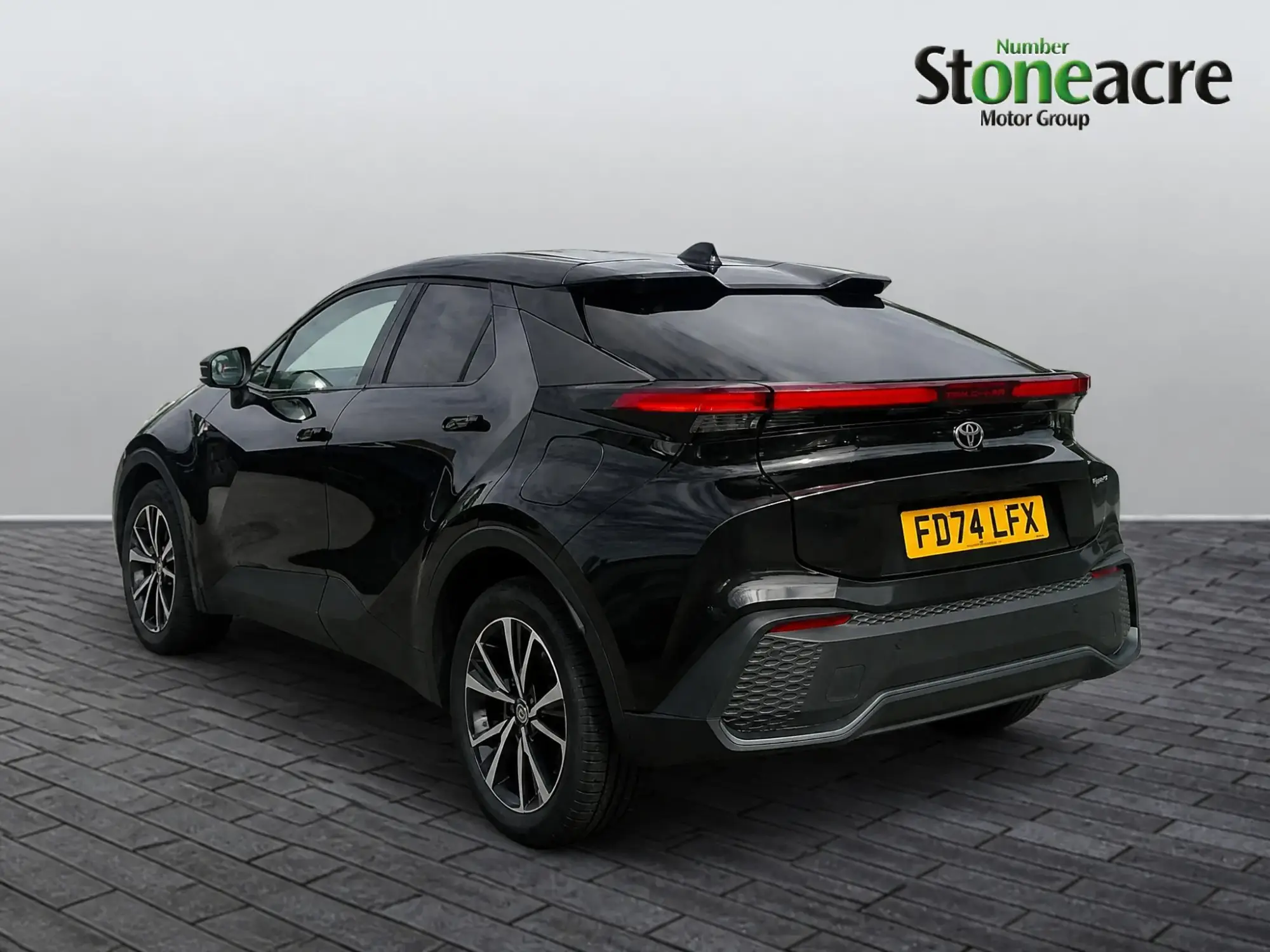 Toyota C-HR Plug-in Hybrid Image 4 Toyota C-HR Plug-in Hybrid Image 4
