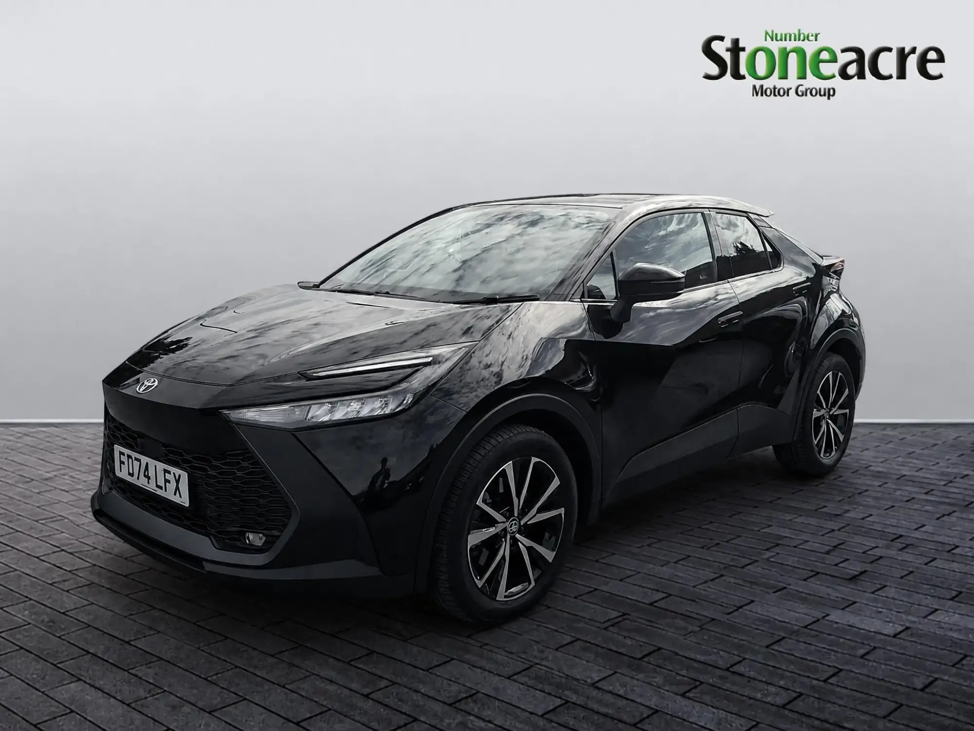 Toyota C-HR Plug-in Hybrid Image 5 Toyota C-HR Plug-in Hybrid Image 5