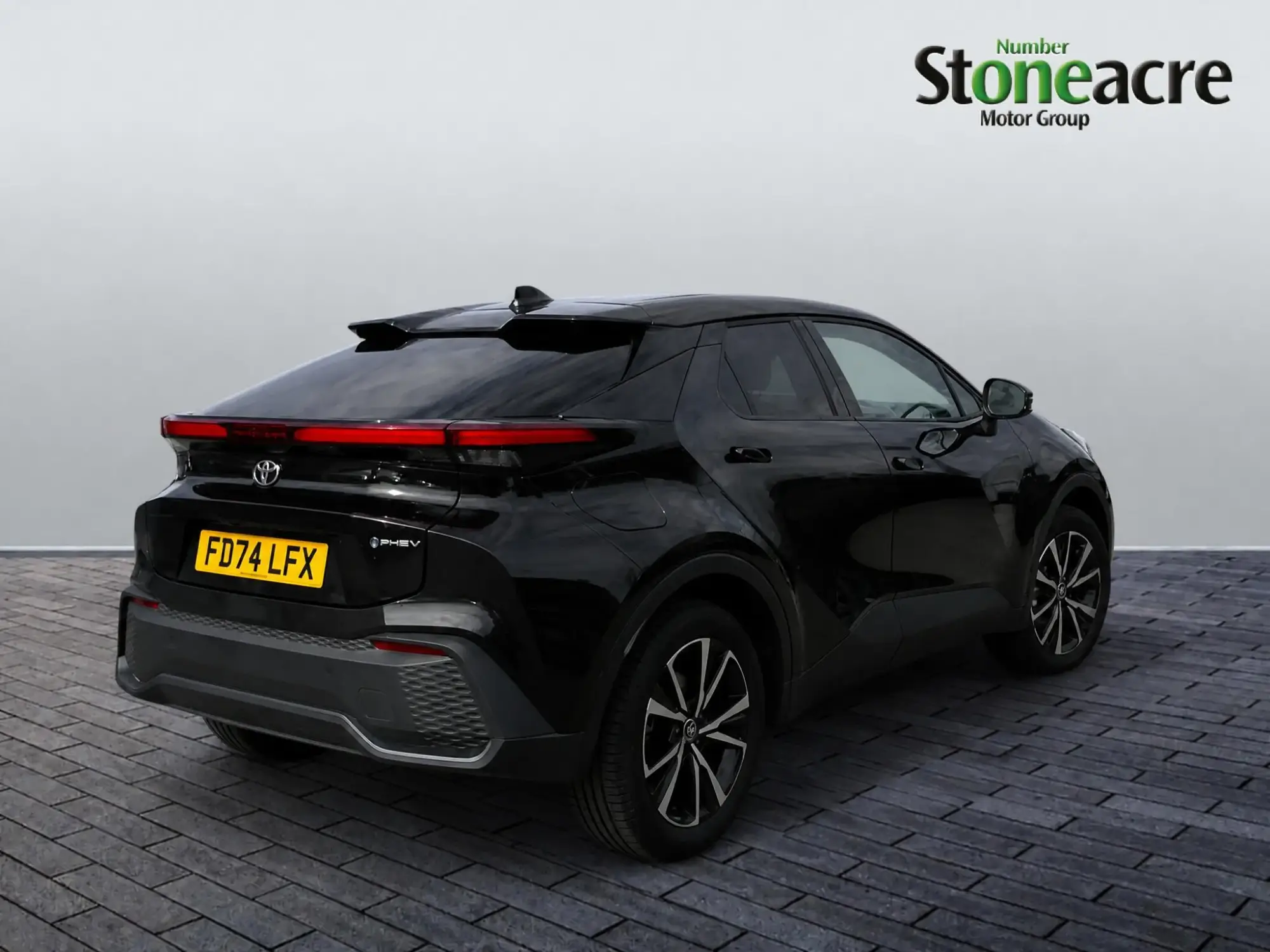 Toyota C-HR Plug-in Hybrid Image 9 Toyota C-HR Plug-in Hybrid Image 9