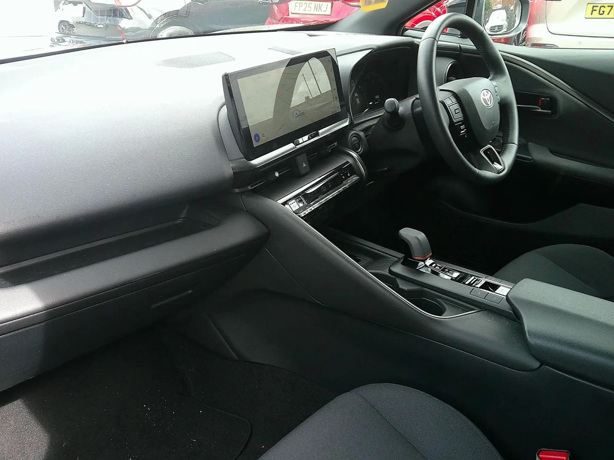 Toyota C-HR Plug-in Hybrid Image 11 Toyota C-HR Plug-in Hybrid Image 11
