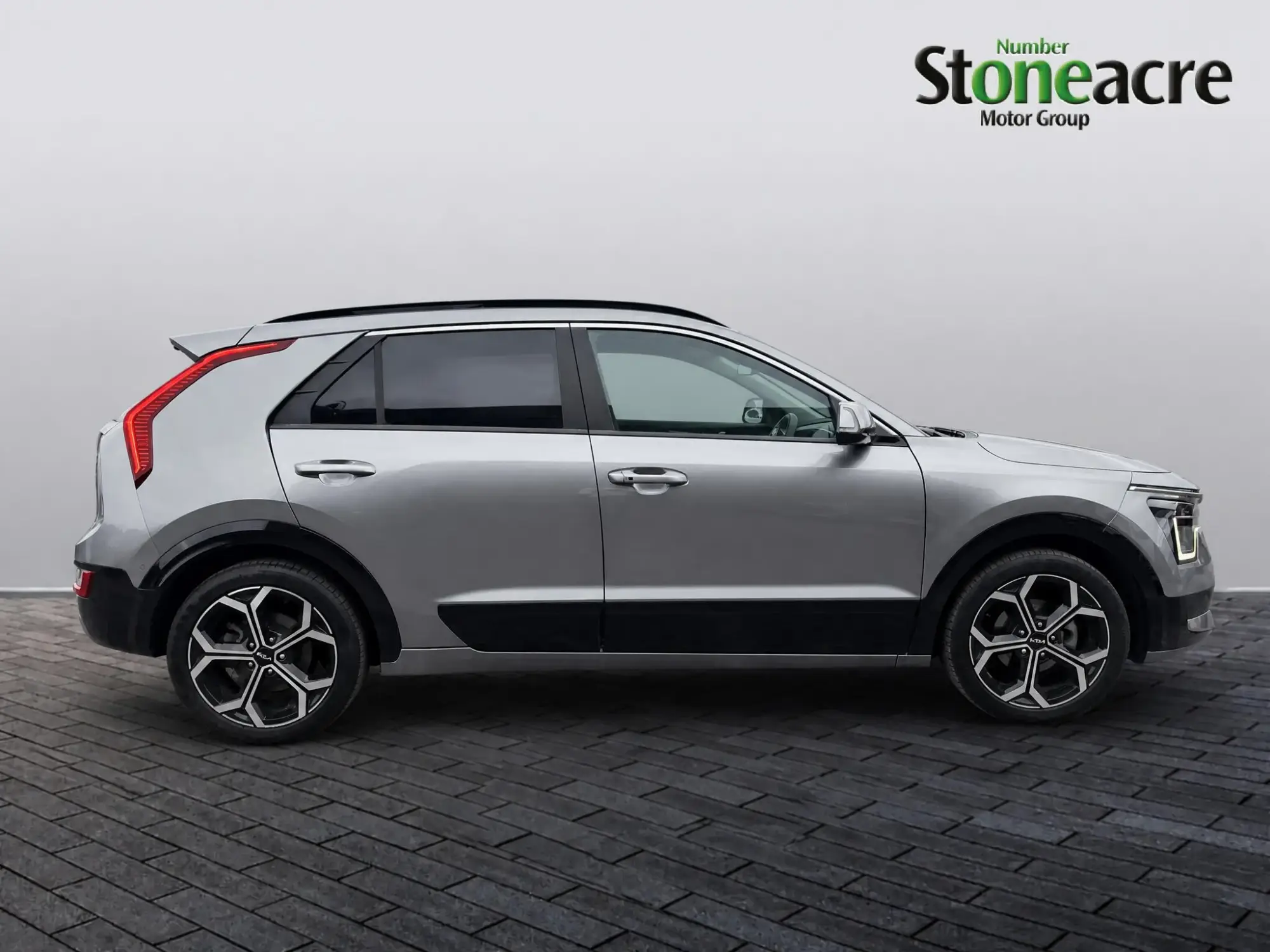 Kia Niro Hybrid 1.6 GDi Hybrid 4 5dr DCT YD24HXU Image 2 Kia Niro Hybrid 1.6 GDi Hybrid 4 5dr DCT YD24HXU Image 2