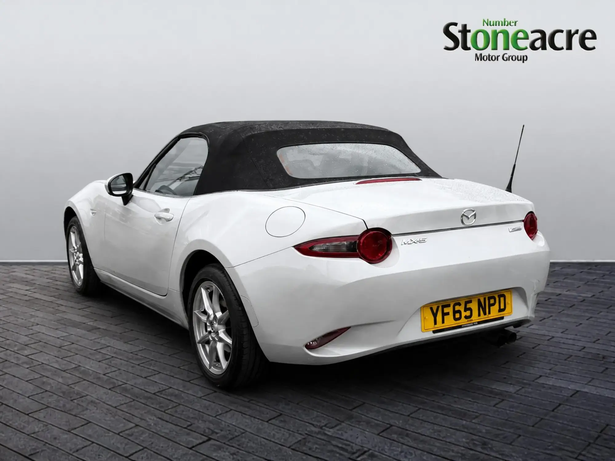Mazda MX-5 Image 4 Mazda MX-5 Image 4