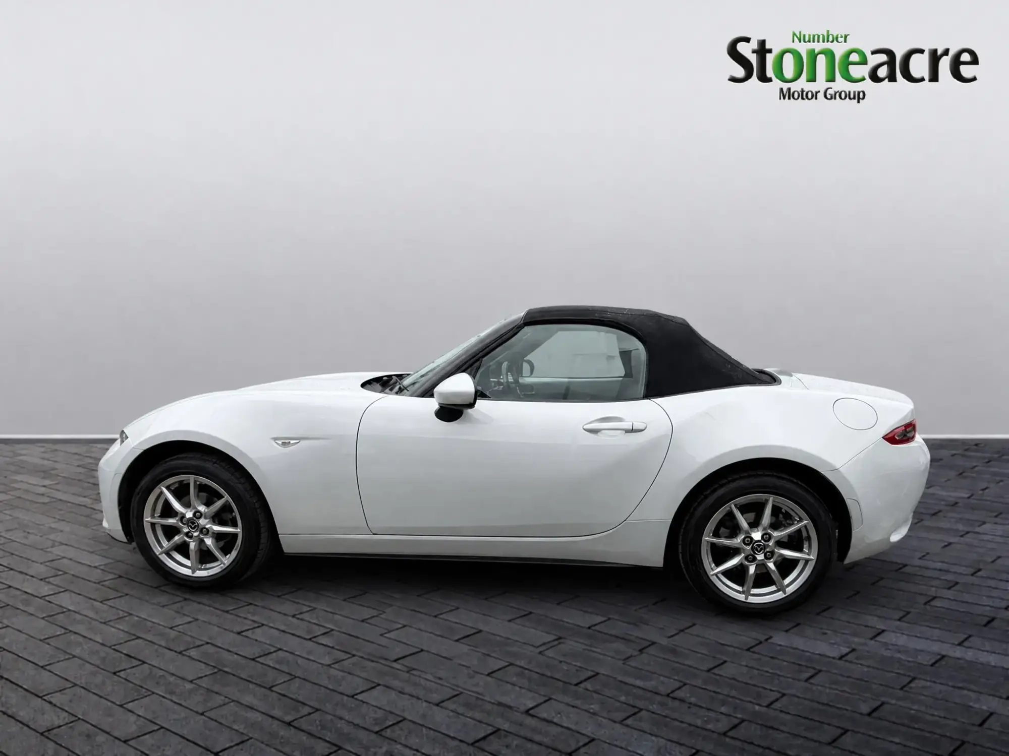 Mazda MX-5 Image 5 Mazda MX-5 Image 5