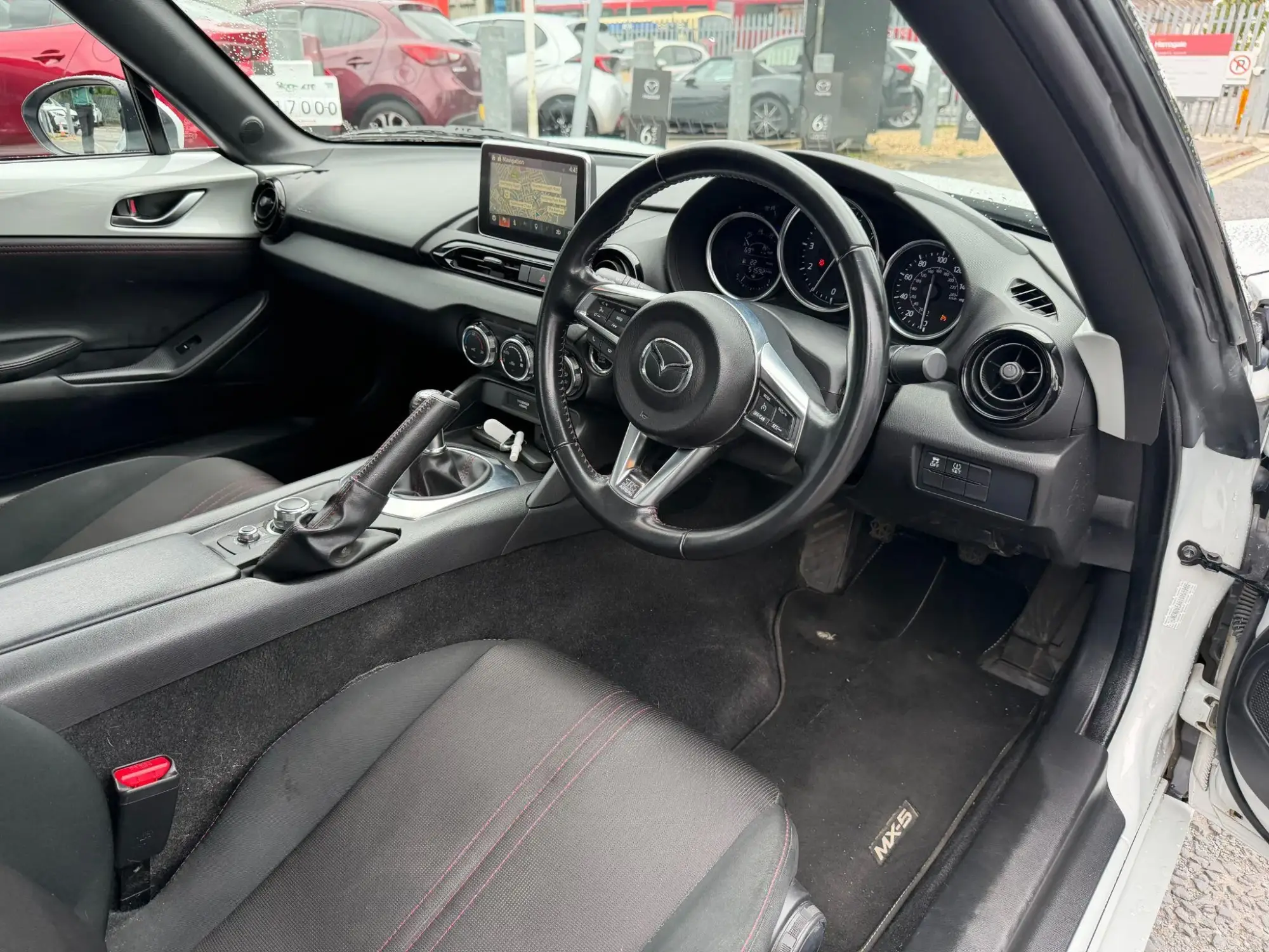 Mazda MX-5 Image 10 Mazda MX-5 Image 10