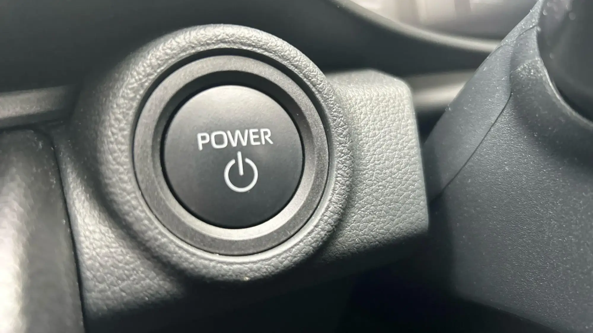 Toyota C-HR Plug-in Hybrid Image 37 Toyota C-HR Plug-in Hybrid Image 37
