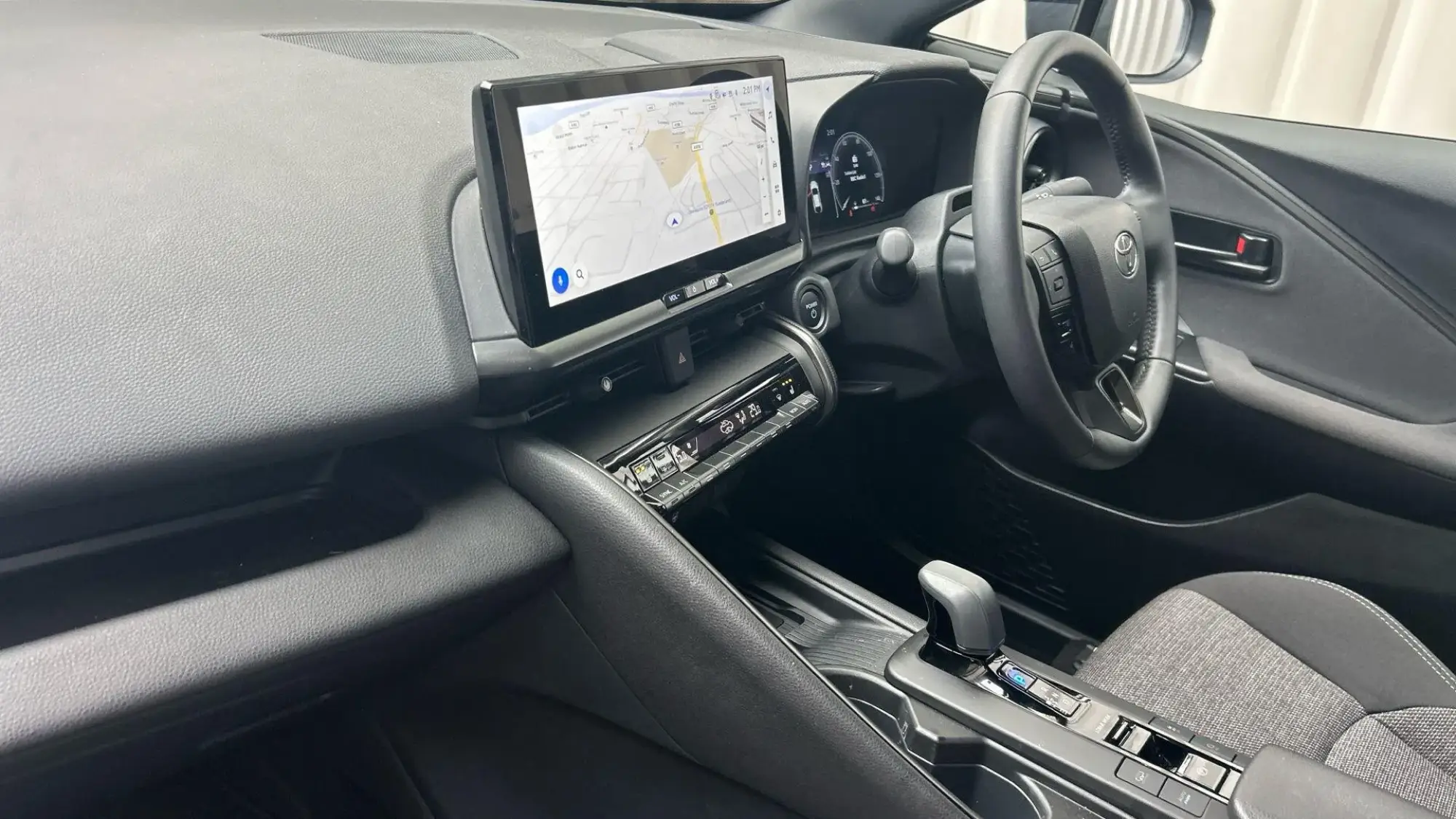 Toyota C-HR Plug-in Hybrid Image 43 Toyota C-HR Plug-in Hybrid Image 43