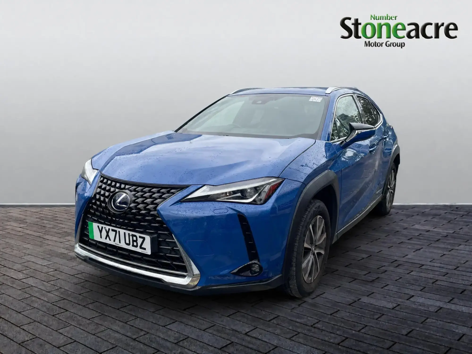 Lexus UX 300e 150kW 54.3 kWh Premium Plus Pack YX71UBZ Image 3 Lexus UX 300e 150kW 54.3 kWh Premium Plus Pack YX71UBZ Image 3