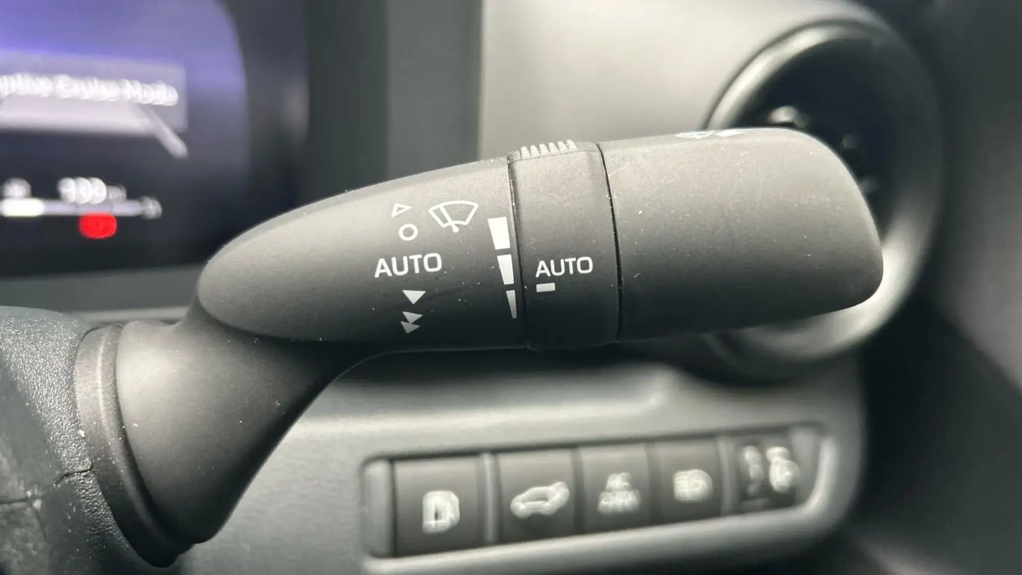 Toyota C-HR Plug-in Hybrid Image 39 Toyota C-HR Plug-in Hybrid Image 39