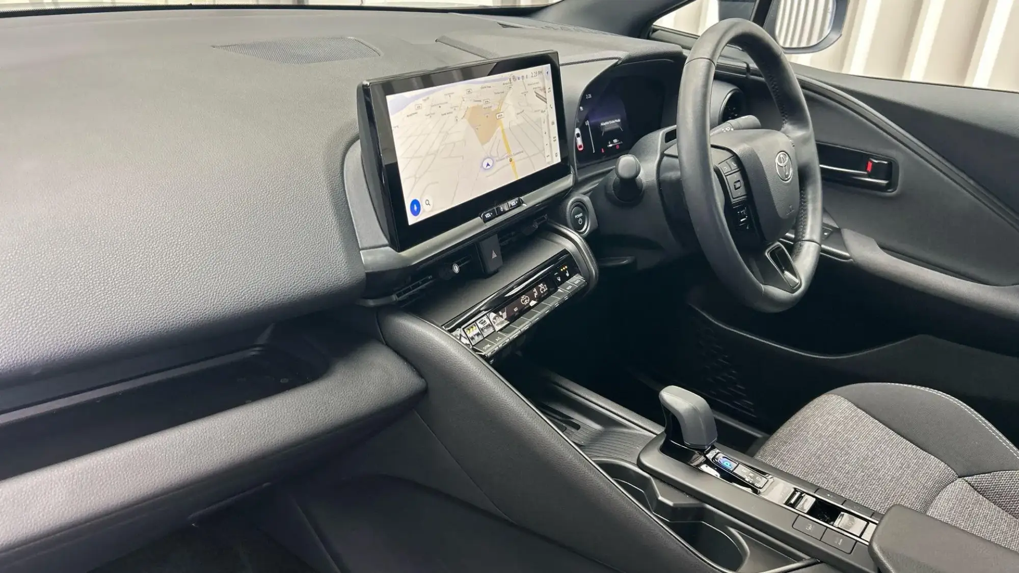 Toyota C-HR Plug-in Hybrid Image 43 Toyota C-HR Plug-in Hybrid Image 43