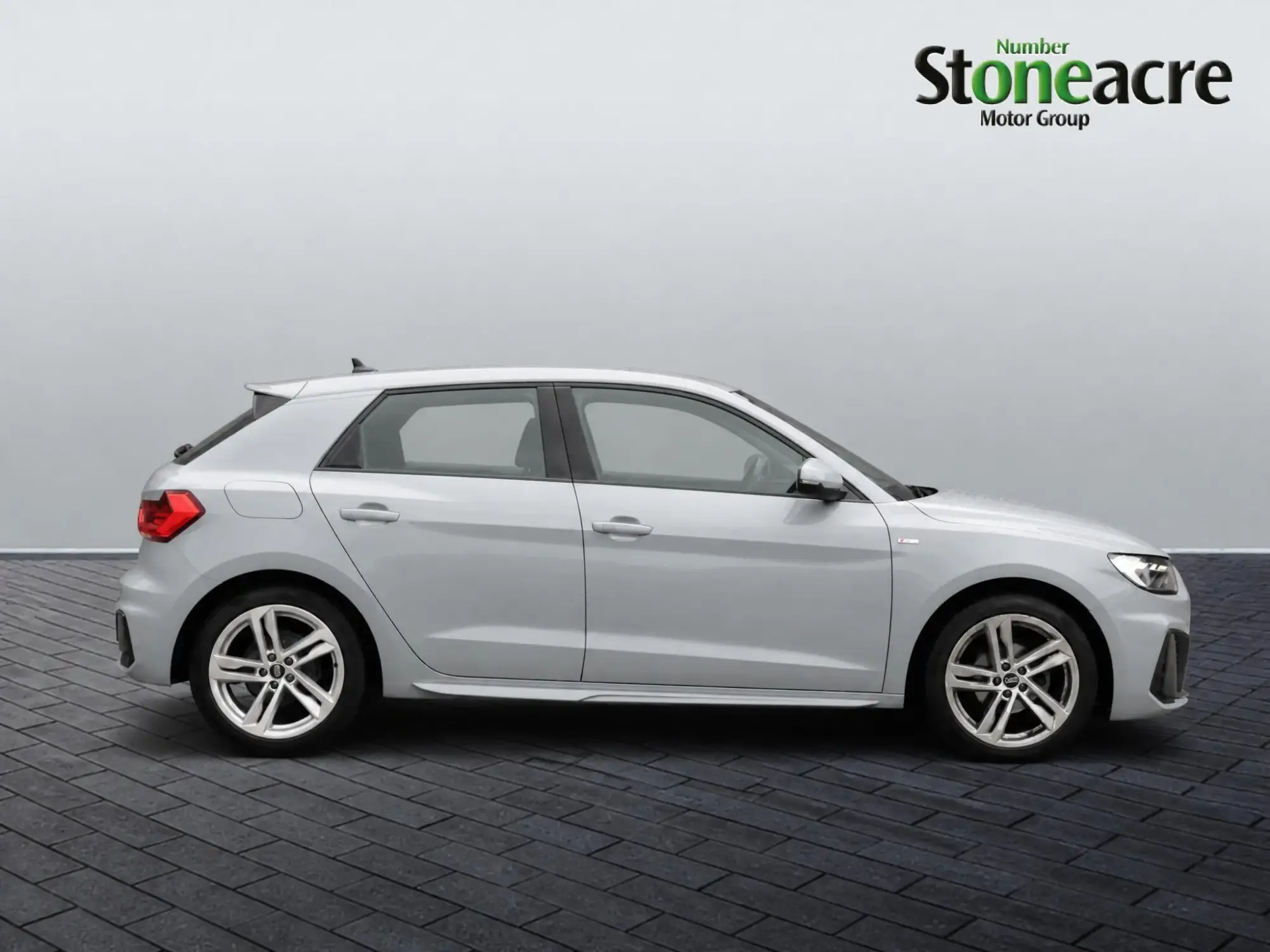 Audi A1 1.0 TFSI 25 S line Sportback S Tronic Euro 6 (s/s) 5dr DE22EWR Image 2