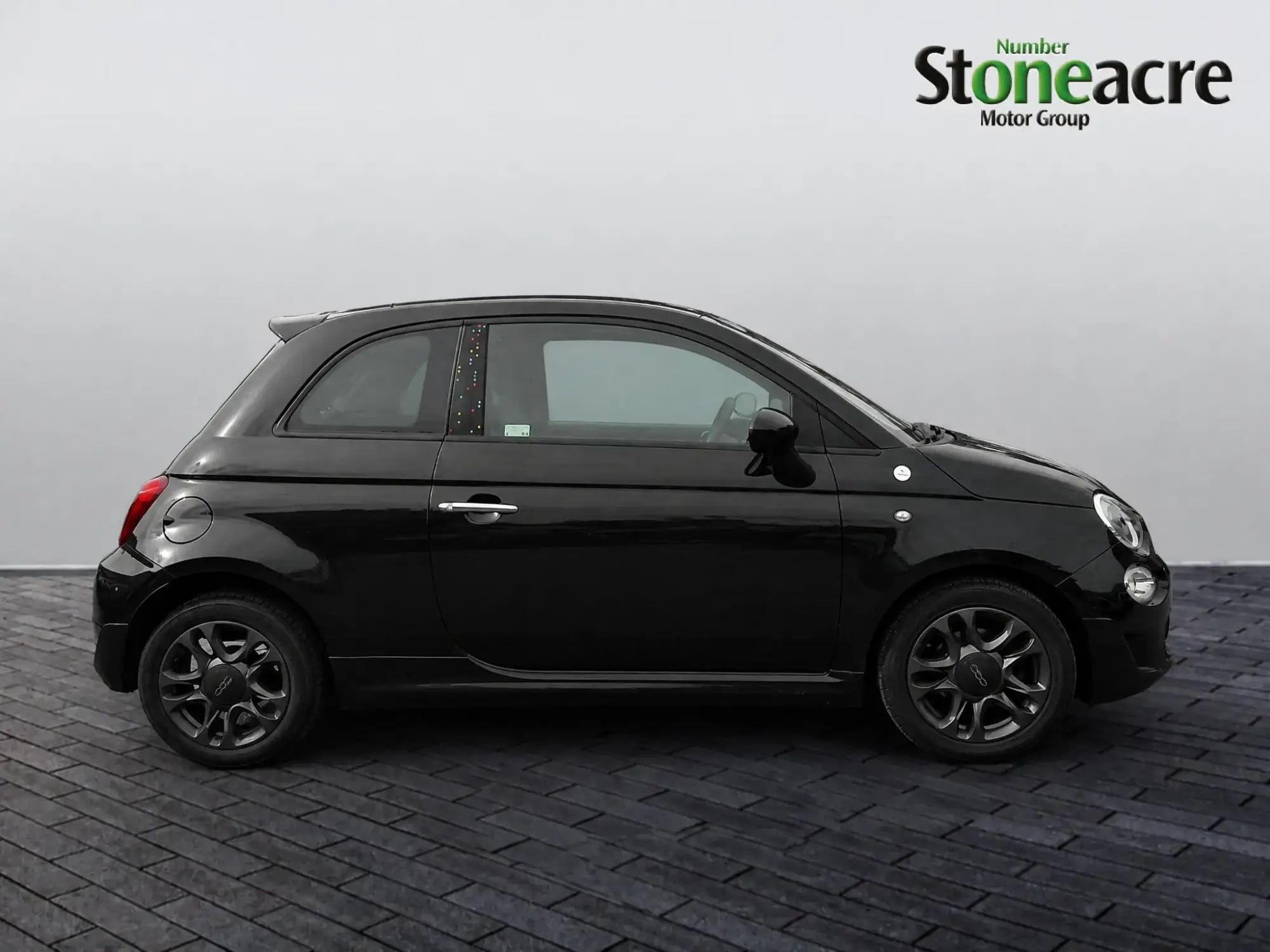 Fiat 500 1.0 MHEV Hey Google Euro 6 (s/s) 3dr YB71OVG Image 2 Fiat 500 1.0 MHEV Hey Google Euro 6 (s/s) 3dr YB71OVG Image 2