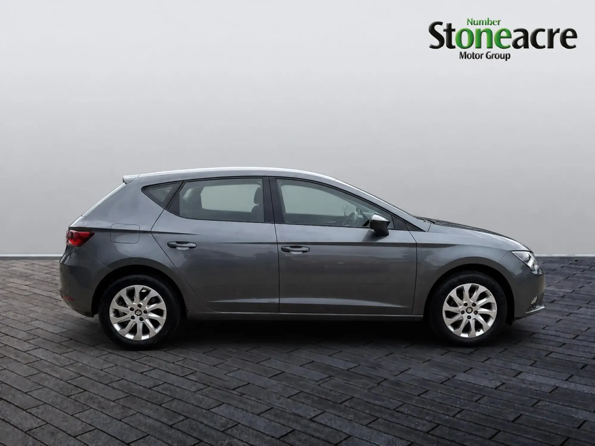 SEAT Leon 1.6 TDI CR SE Euro 5 (s/s) 5dr OV64CGU Image 2 SEAT Leon 1.6 TDI CR SE Euro 5 (s/s) 5dr OV64CGU Image 2