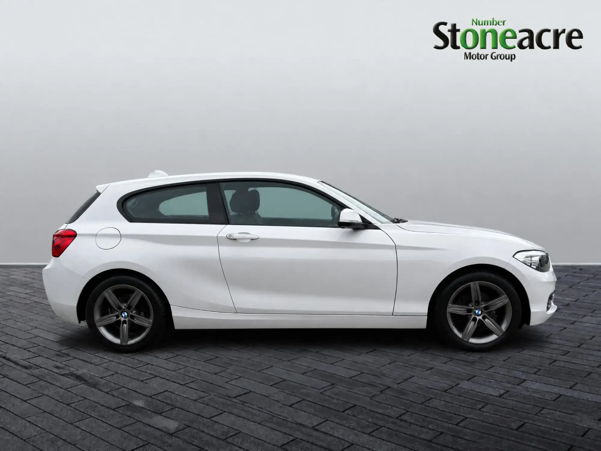 BMW 1 Series 1.5 116d Sport Euro 6 (s/s) 3dr SK65XCH Image 2