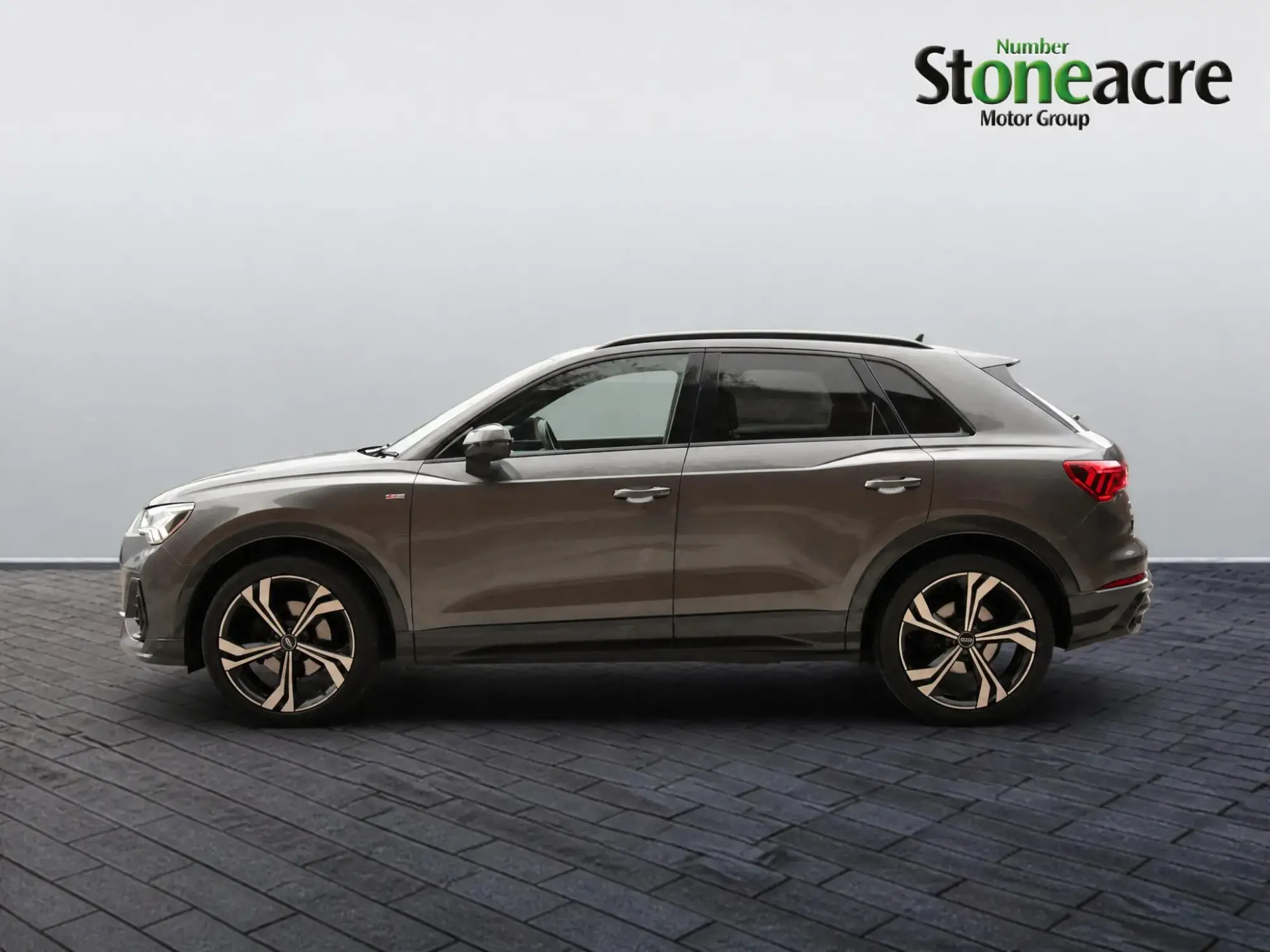 Audi Q3 Image 6