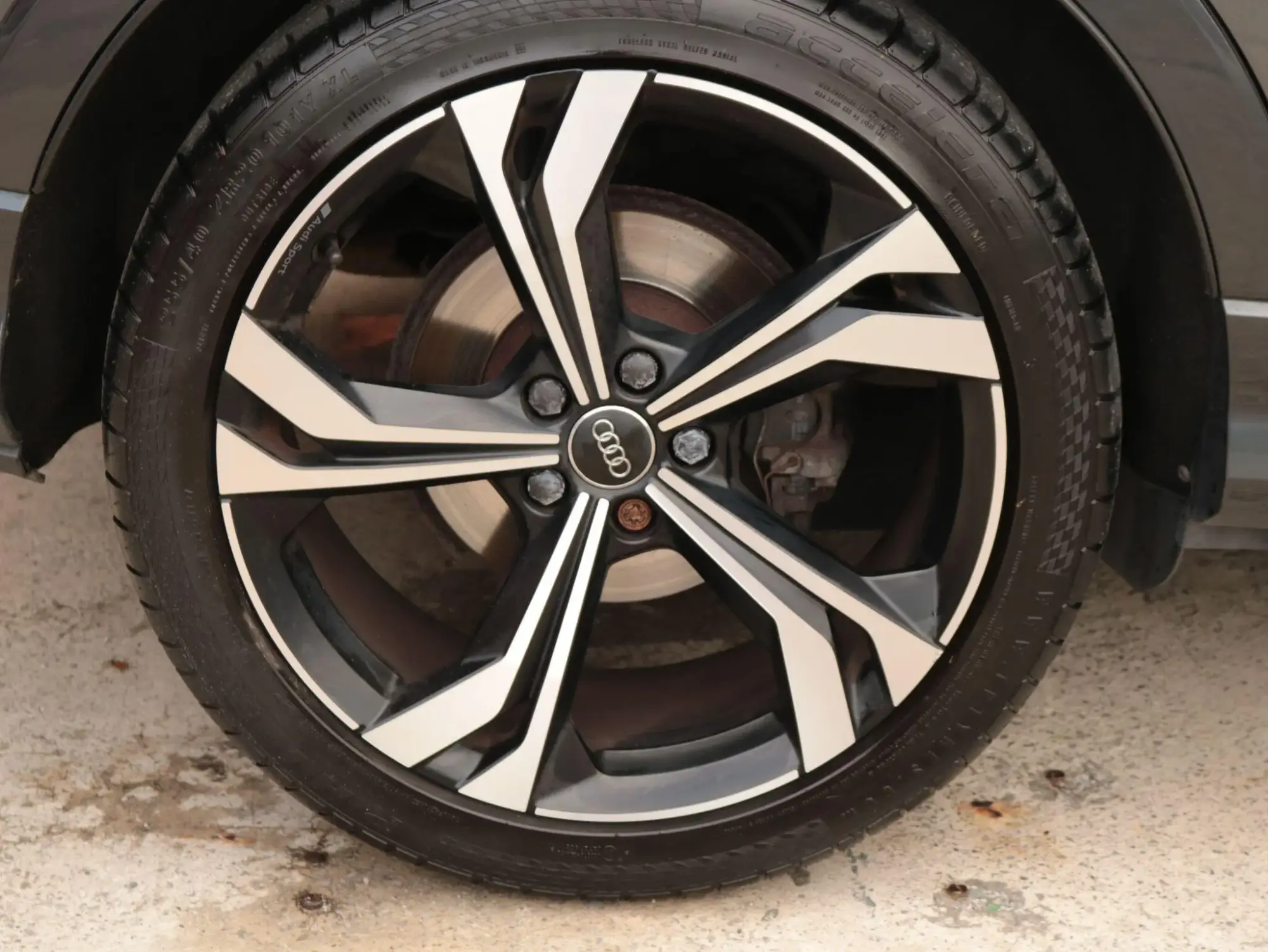 Audi Q3 Image 10