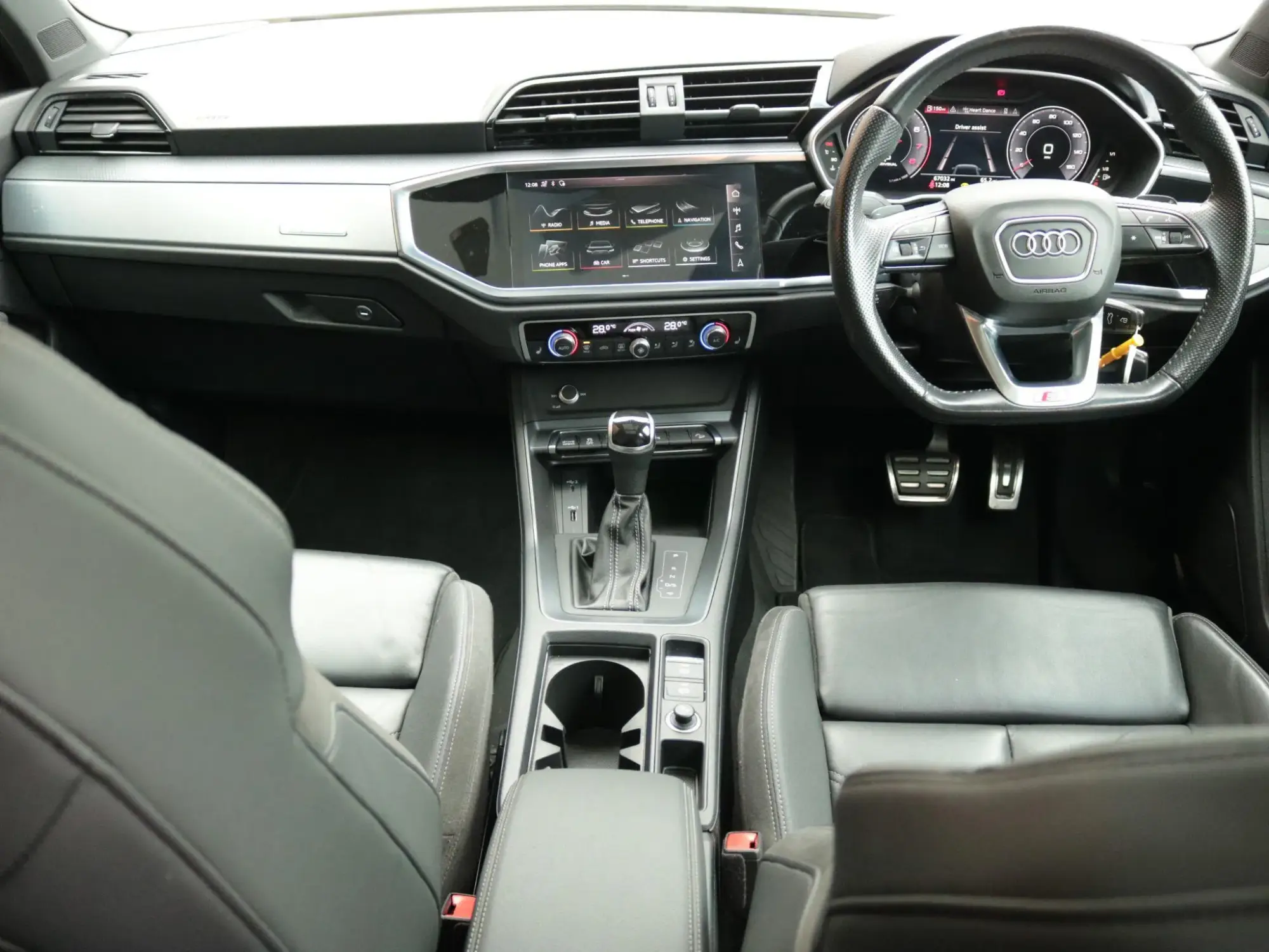 Audi Q3 Image 15