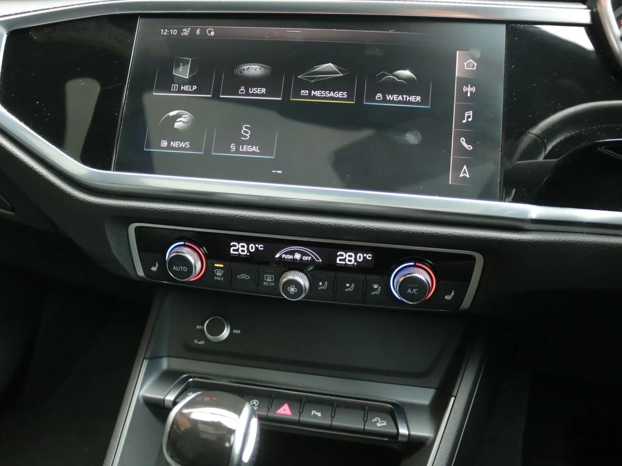 Audi Q3 Image 21