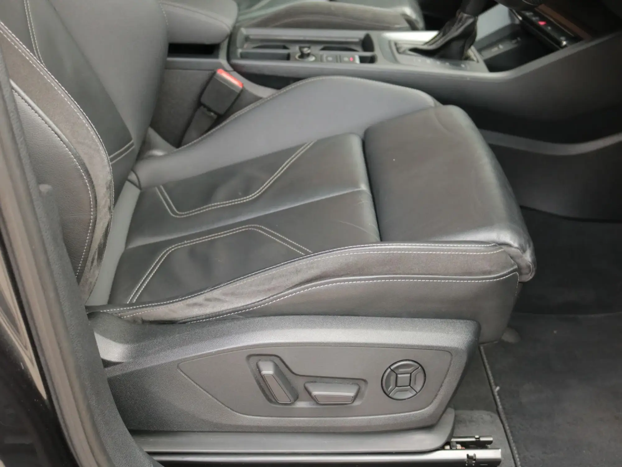 Audi Q3 Image 32