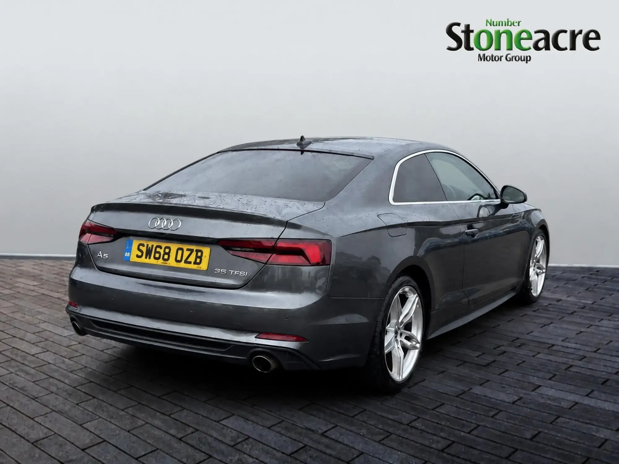 Audi A5 Image 8