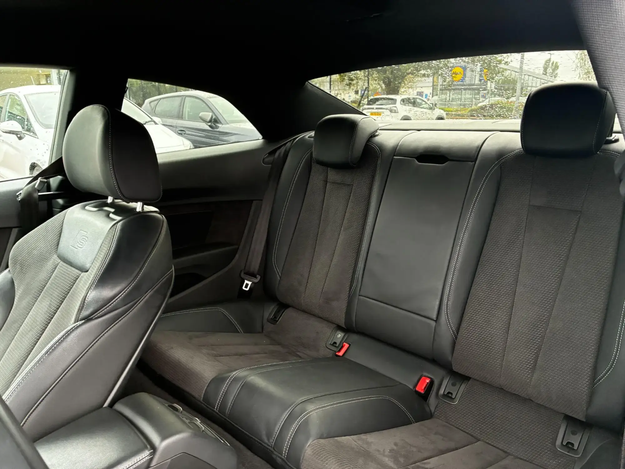 Audi A5 Image 25