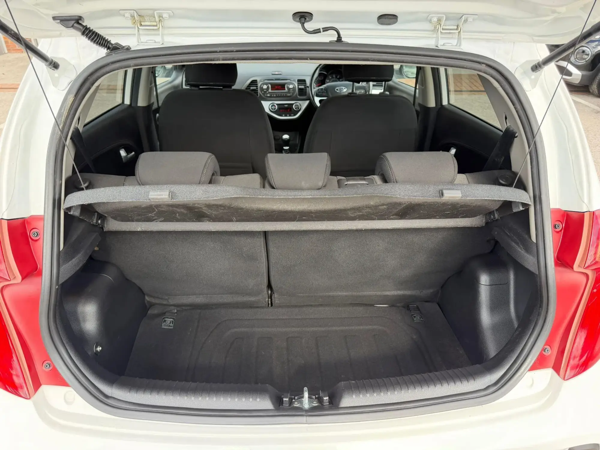 Kia Picanto Image 9 Kia Picanto Image 9