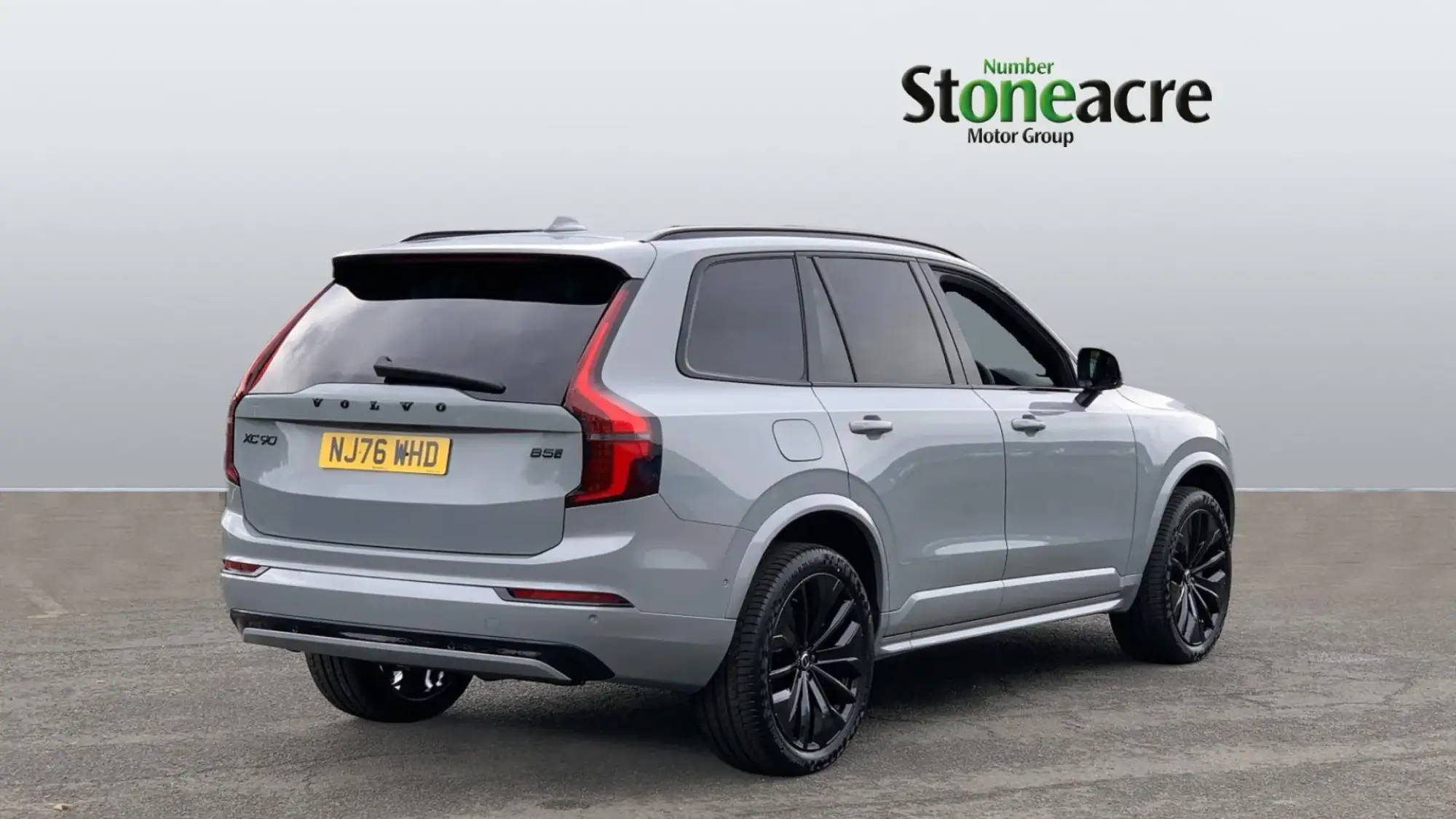 Volvo XC90 2.0 B5 MHEV Plus Pro Black Edition Auto 4WD Euro 6 (s/s) 5dr NJ76WHD Image 2