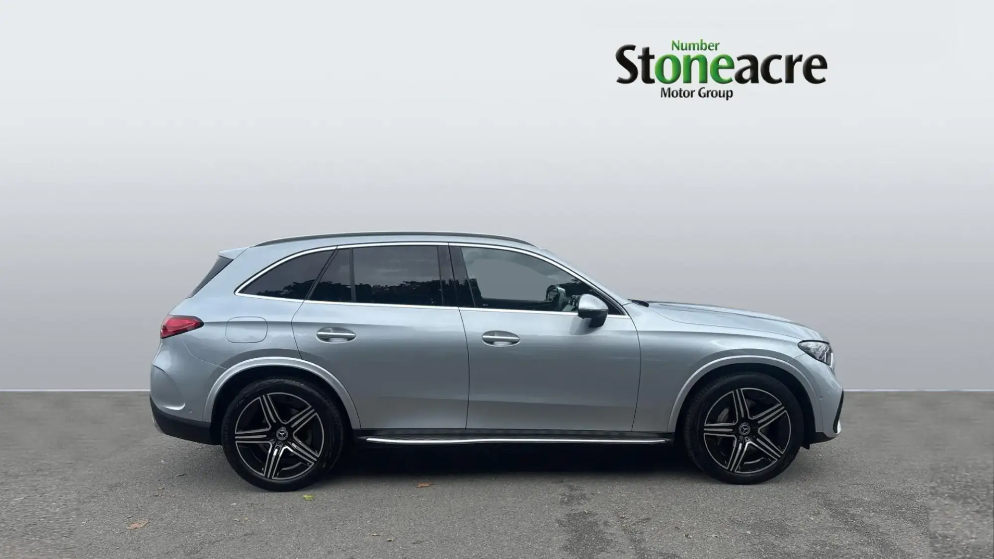Mercedes-Benz GLC 2.0 GLC300dh MHEV AMG Line (Premium) G-Tronic+ 4MATIC Euro 6 (s/s) 5dr FX23OYO Image 3 Mercedes-Benz GLC 2.0 GLC300dh MHEV AMG Line (Premium) G-Tronic+ 4MATIC Euro 6 (s/s) 5dr FX23OYO Image 3