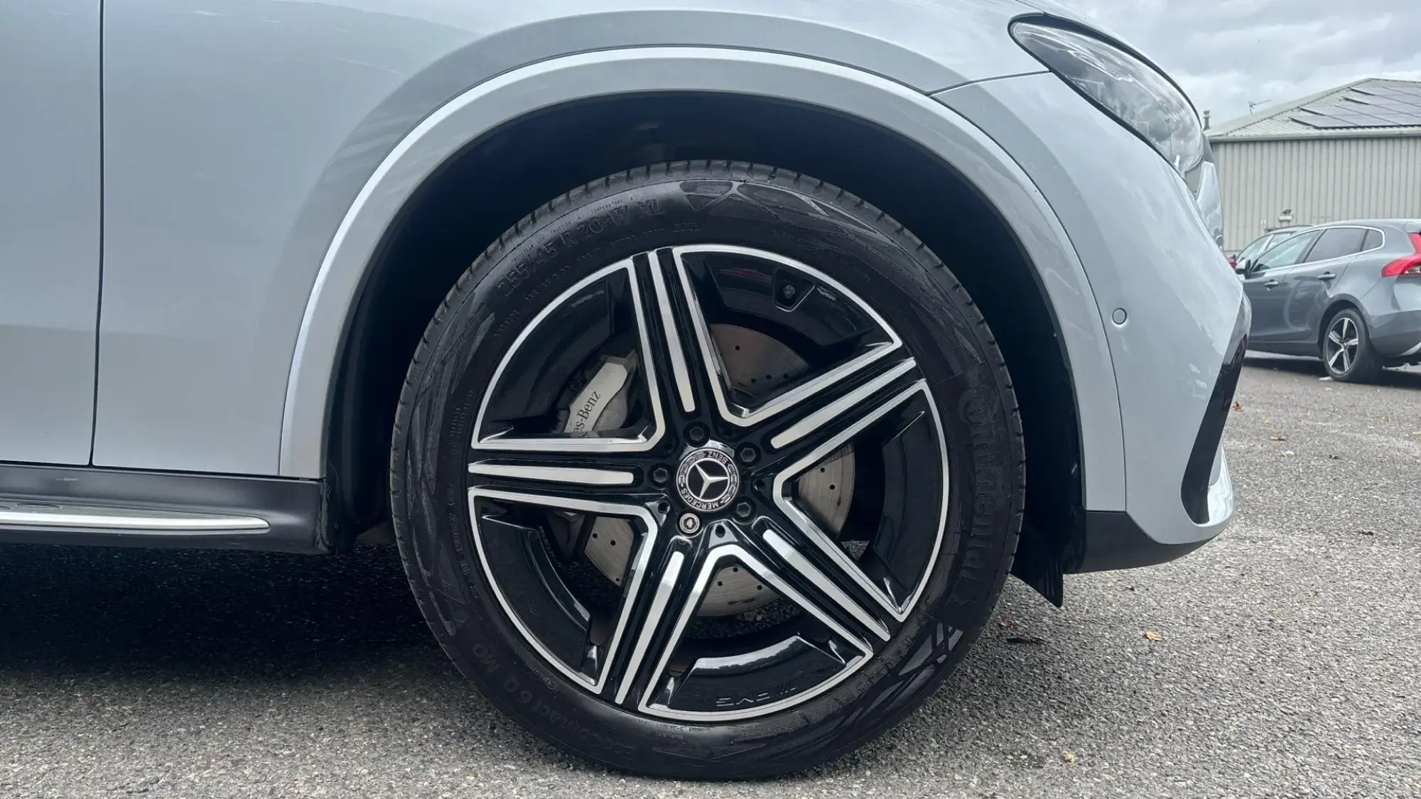 Mercedes-Benz GLC Image 9