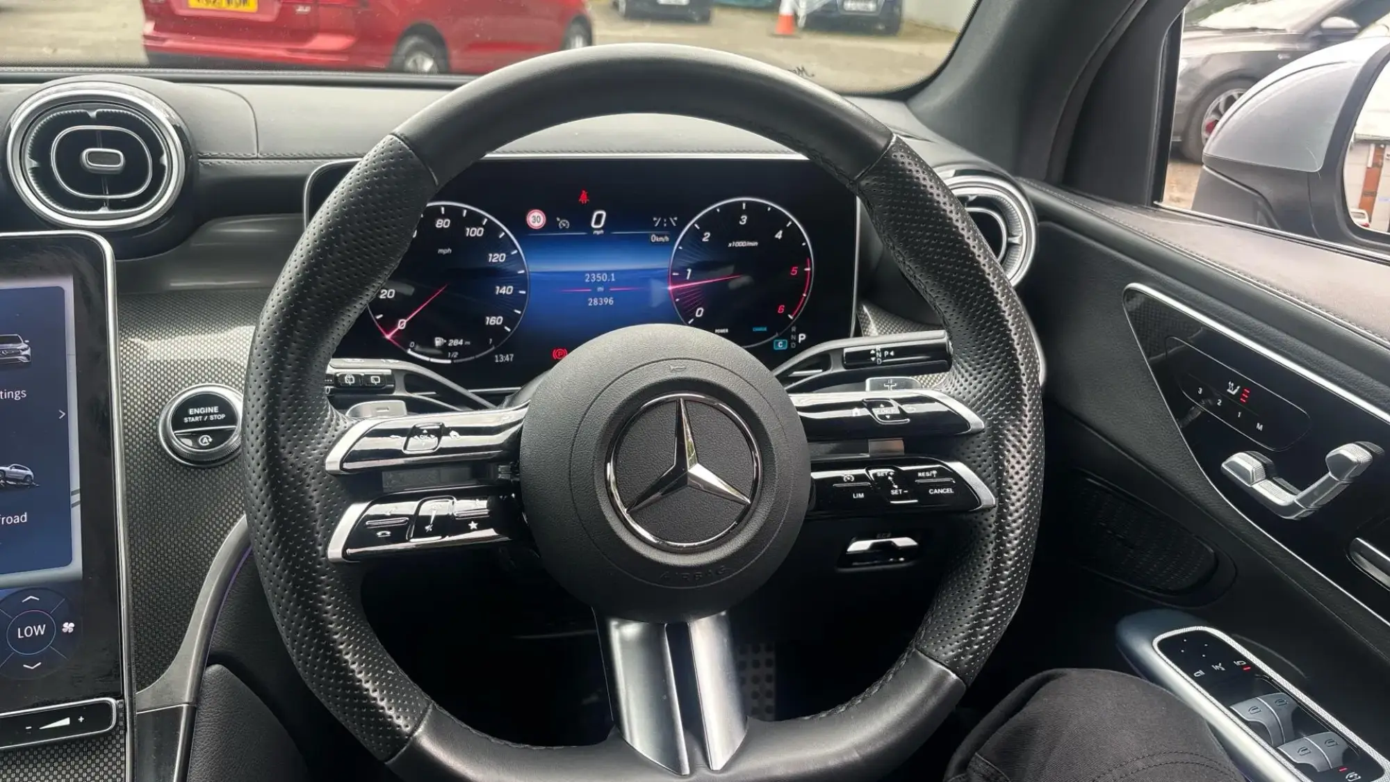 Mercedes-Benz GLC Image 10