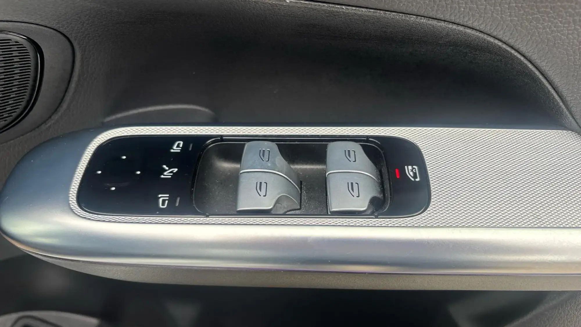 Mercedes-Benz GLC Image 22