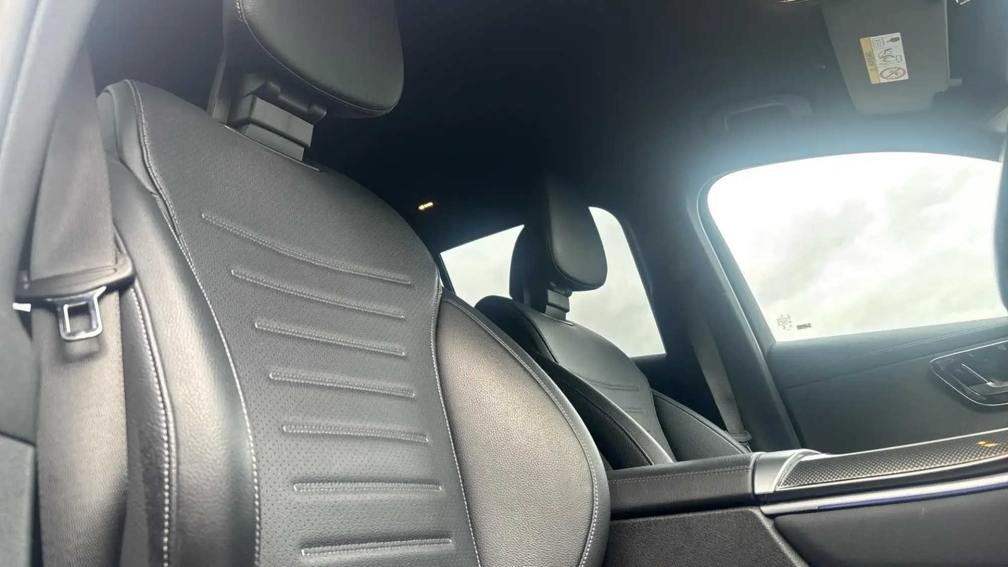 Mercedes-Benz GLC Image 29