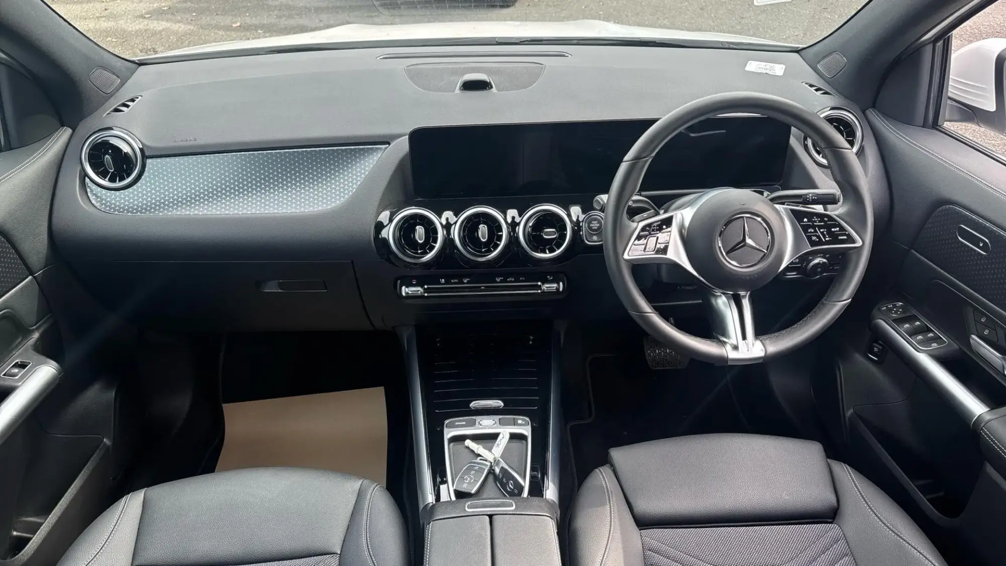 Mercedes-Benz GLA Image 5 Mercedes-Benz GLA Image 5