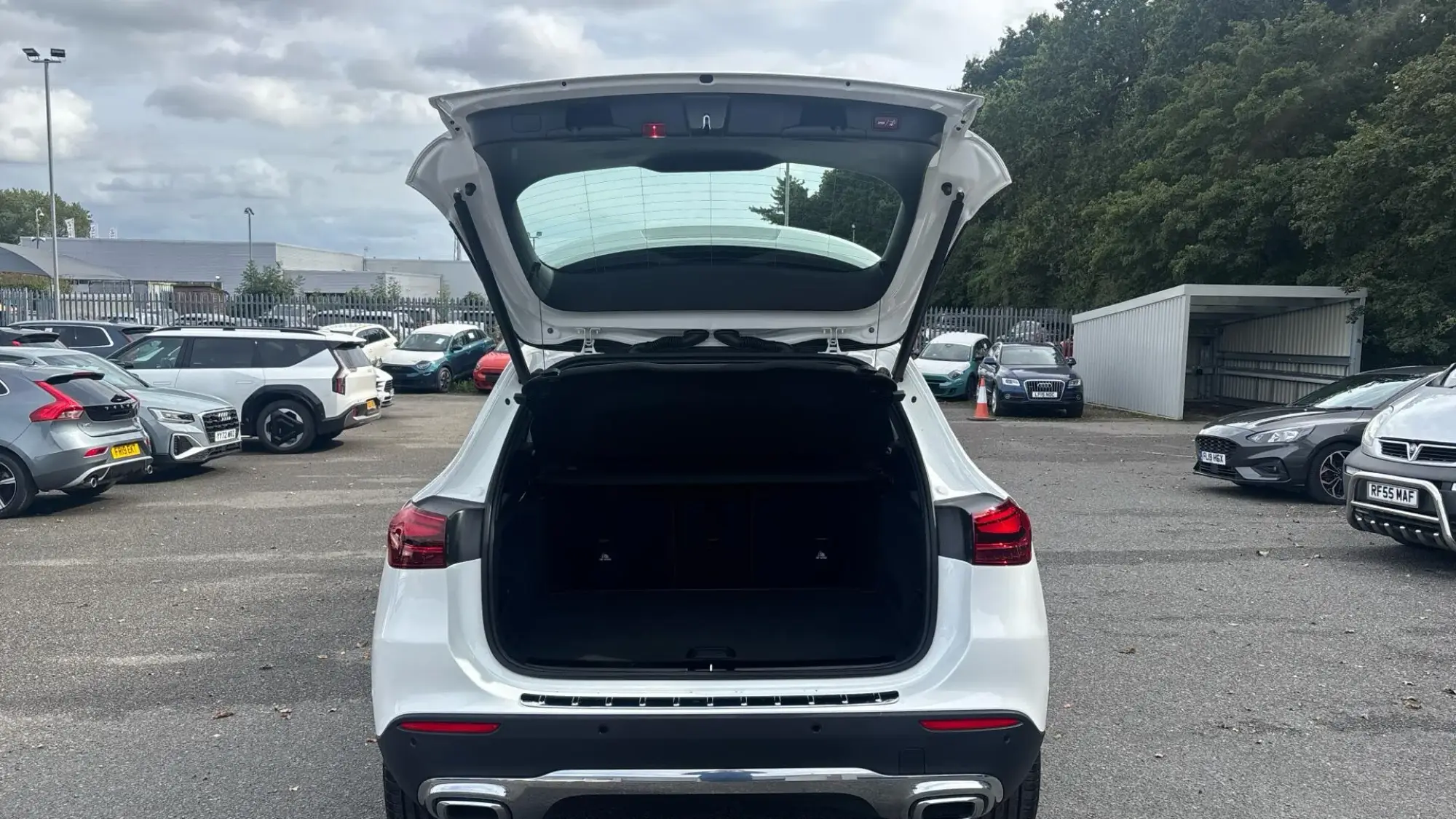 Mercedes-Benz GLA Image 13 Mercedes-Benz GLA Image 13