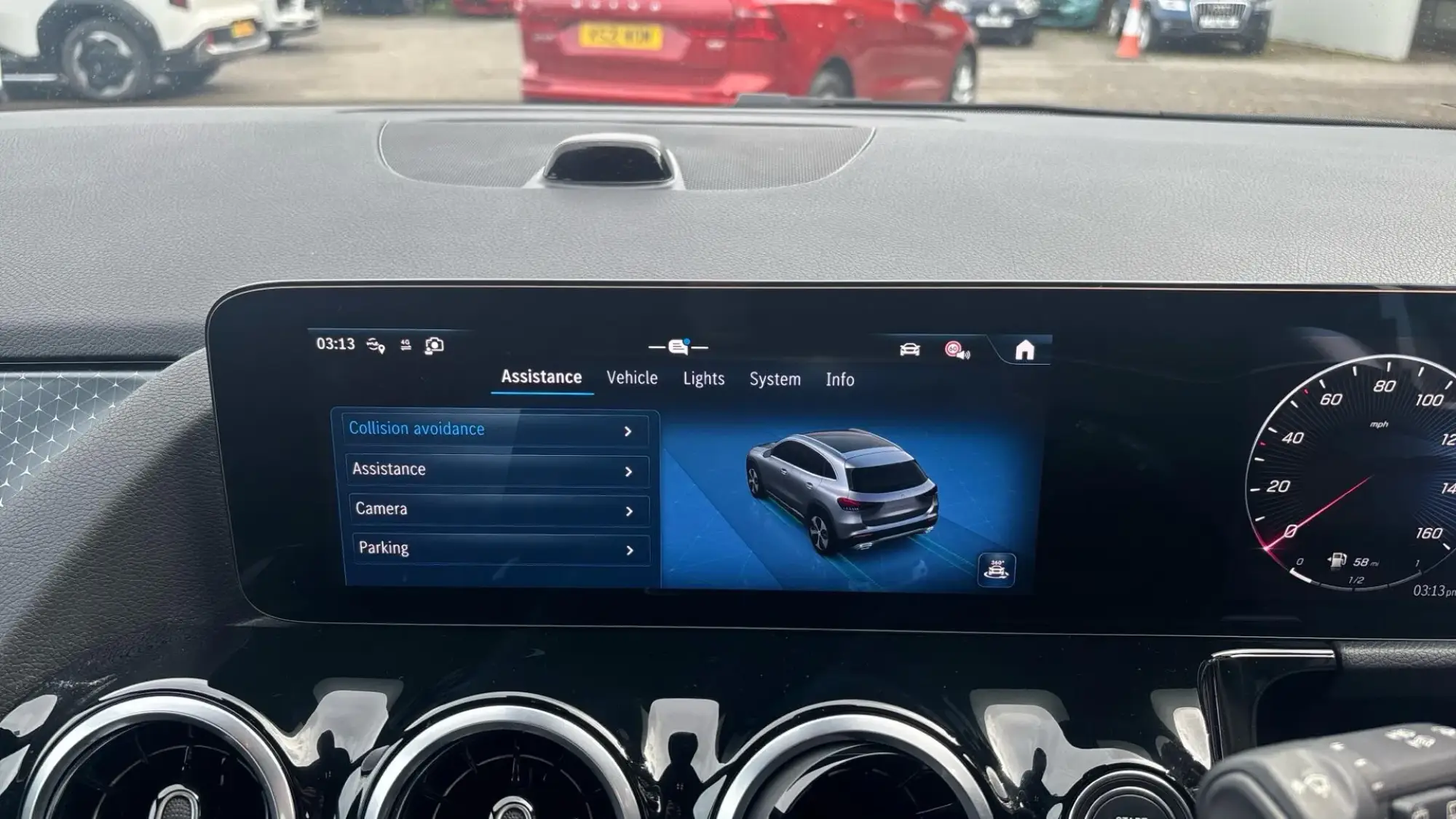 Mercedes-Benz GLA Image 15 Mercedes-Benz GLA Image 15