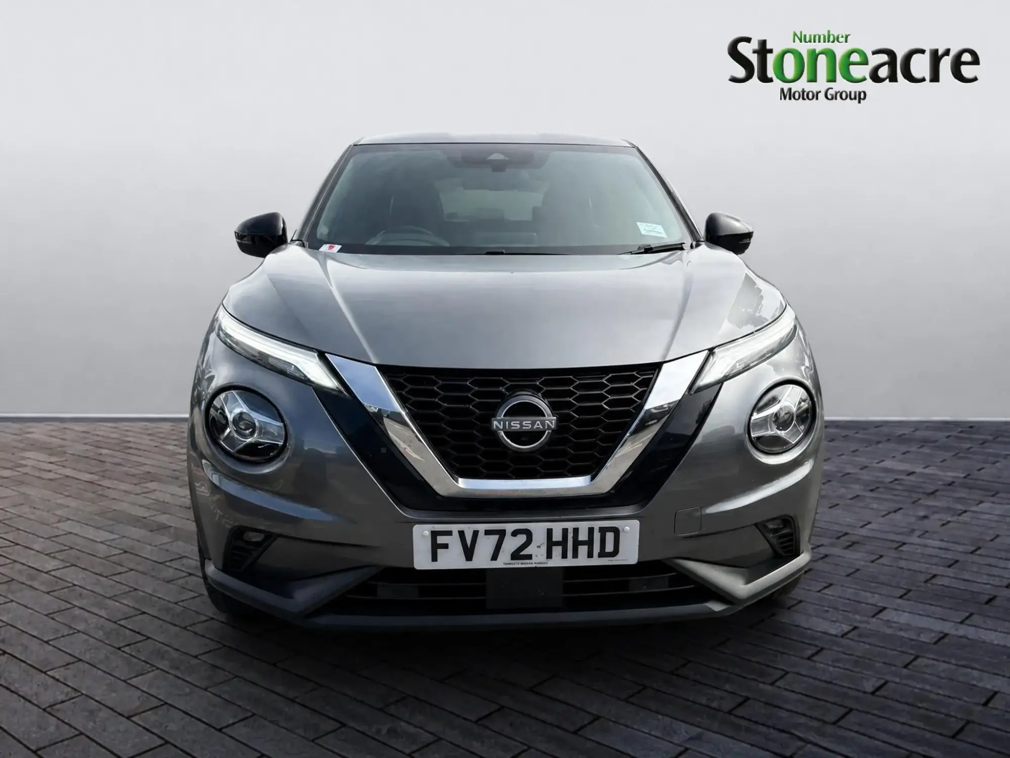 Nissan Juke 1.0 DiG-T 114 Tekna 5dr FV72HHD Image 2 Nissan Juke 1.0 DiG-T 114 Tekna 5dr FV72HHD Image 2