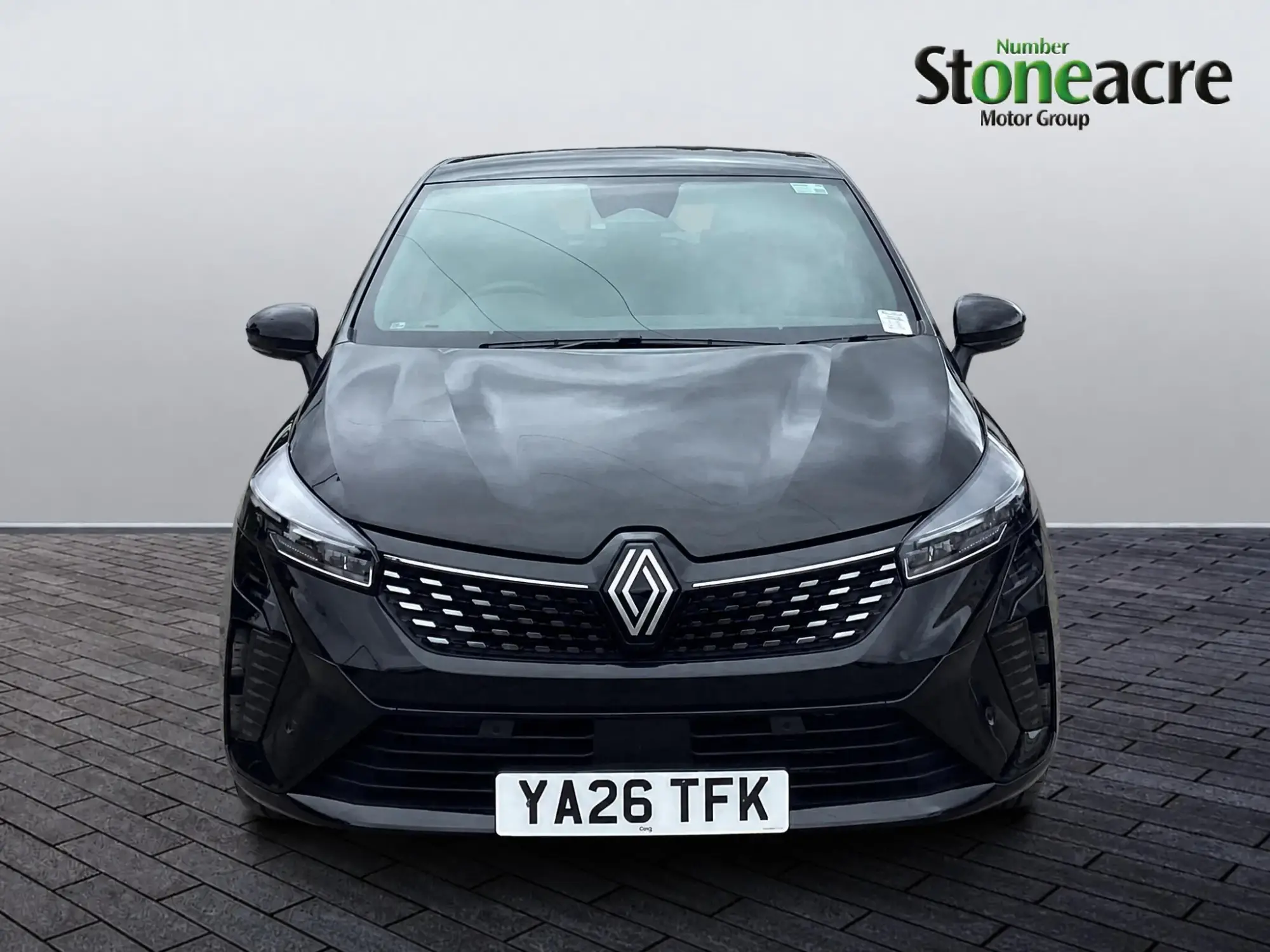Renault Clio E-Tech 1.6 E-TECH techno Auto Euro 6 (s/s) 5dr YA26TFK Image 2