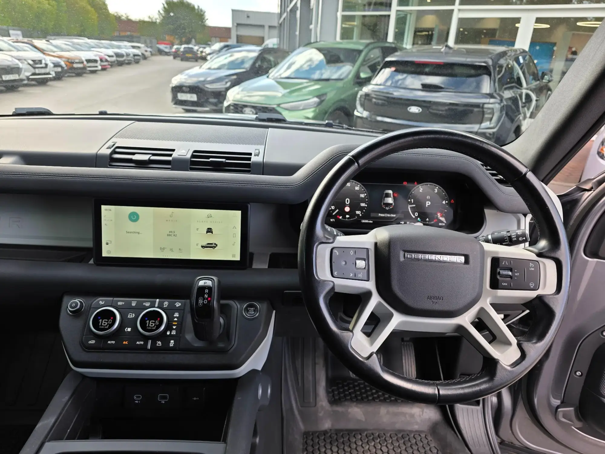 Land Rover Defender 110 Image 26 Land Rover Defender 110 Image 26