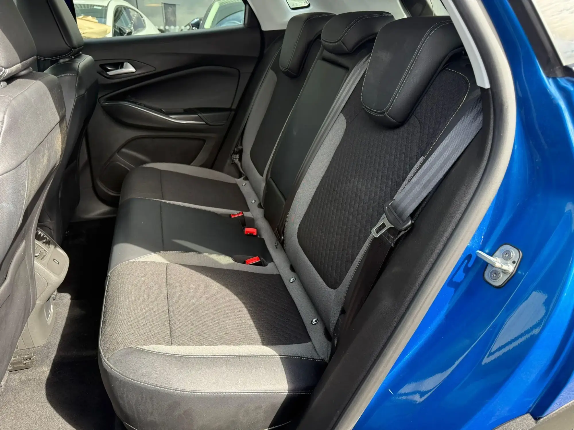 Vauxhall Grandland X Image 10 Vauxhall Grandland X Image 10