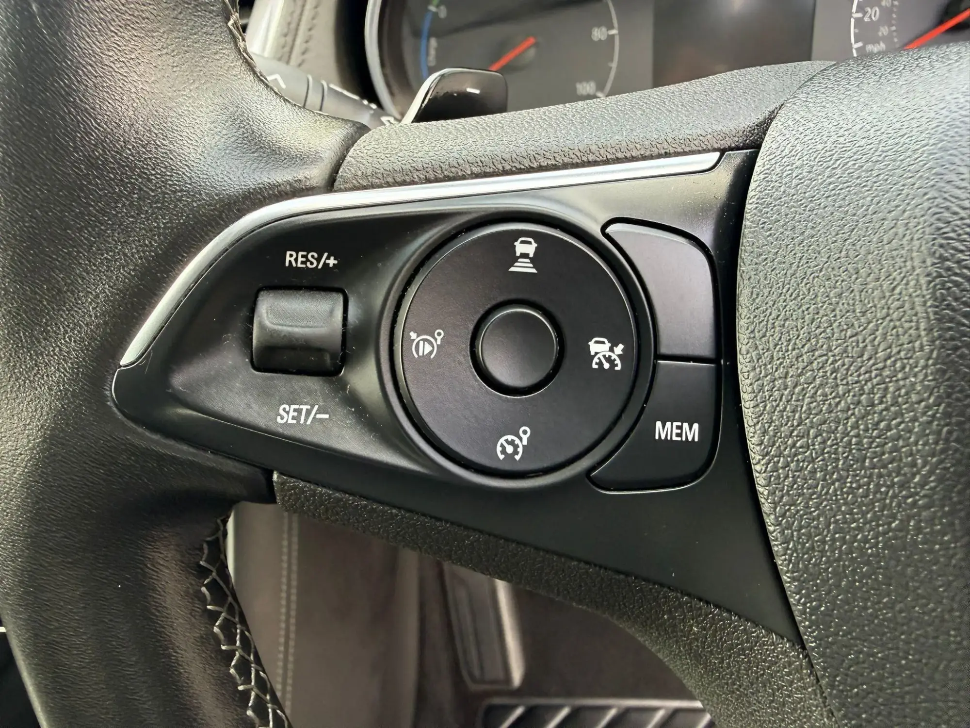 Vauxhall Grandland X Image 14 Vauxhall Grandland X Image 14