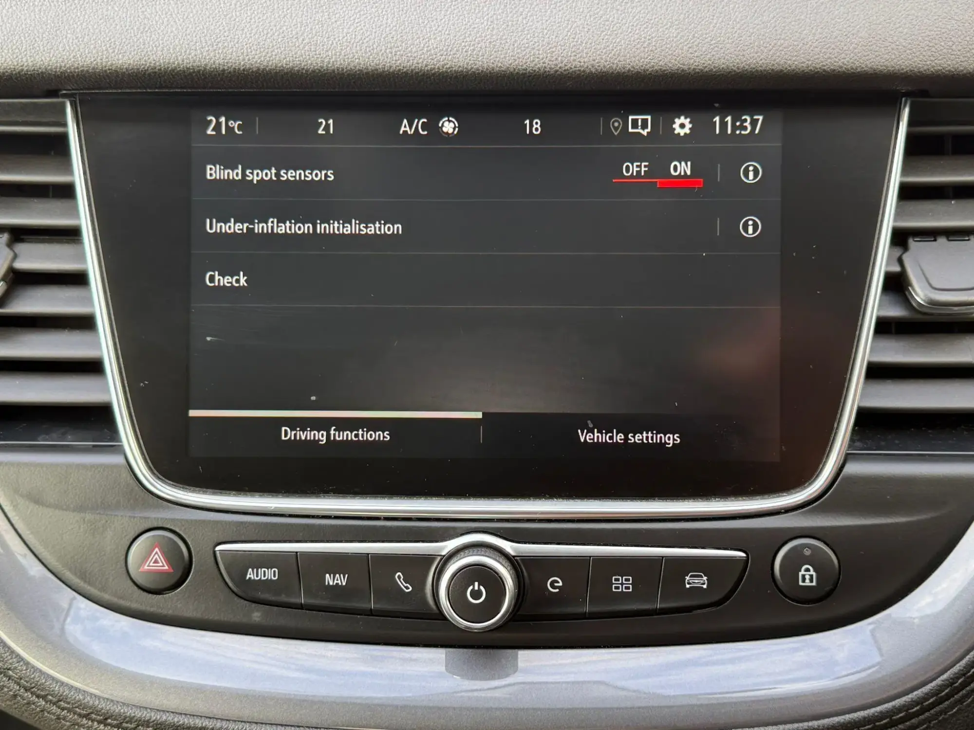 Vauxhall Grandland X Image 22 Vauxhall Grandland X Image 22
