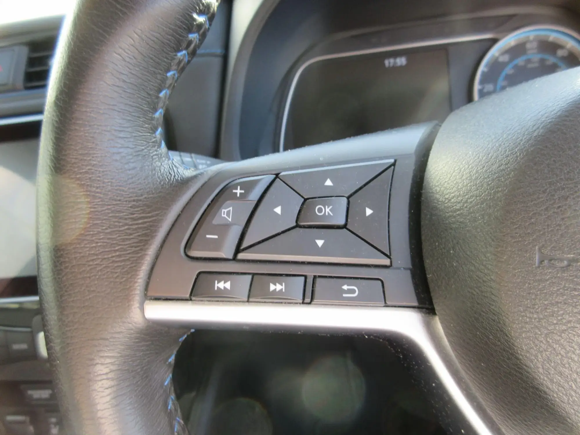 Nissan LEAF Image 15 Nissan LEAF Image 15