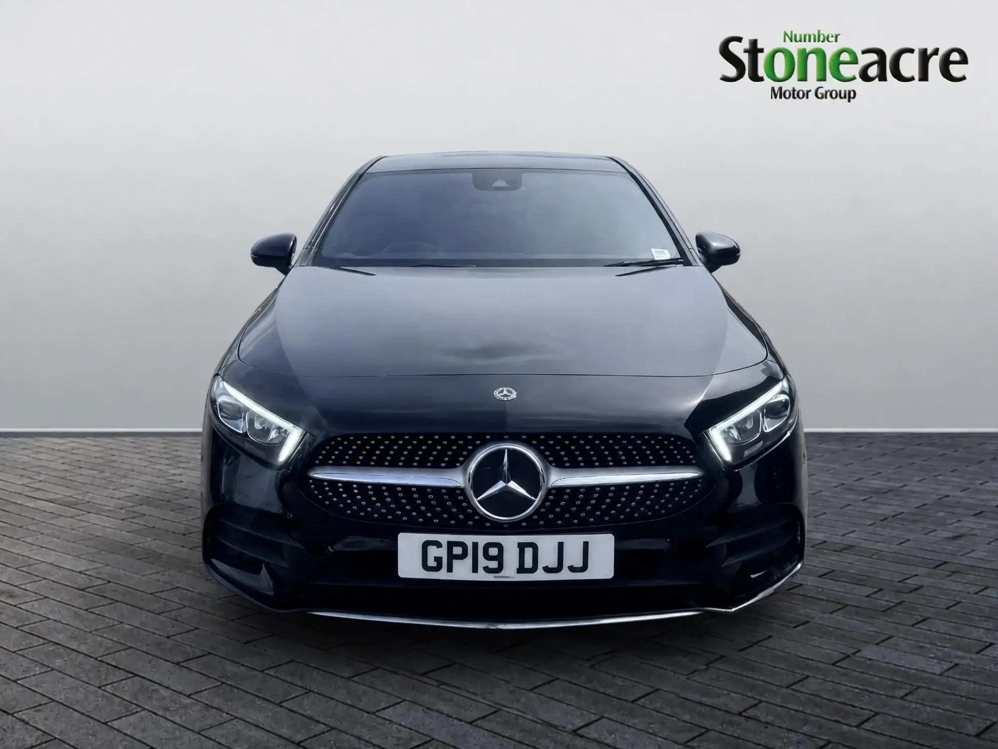 Mercedes-Benz A-Class 1.5 A180d AMG Line (Executive) 7G-DCT Euro 6 (s/s) 5dr GP19DJJ Image 2 Mercedes-Benz A-Class 1.5 A180d AMG Line (Executive) 7G-DCT Euro 6 (s/s) 5dr GP19DJJ Image 2
